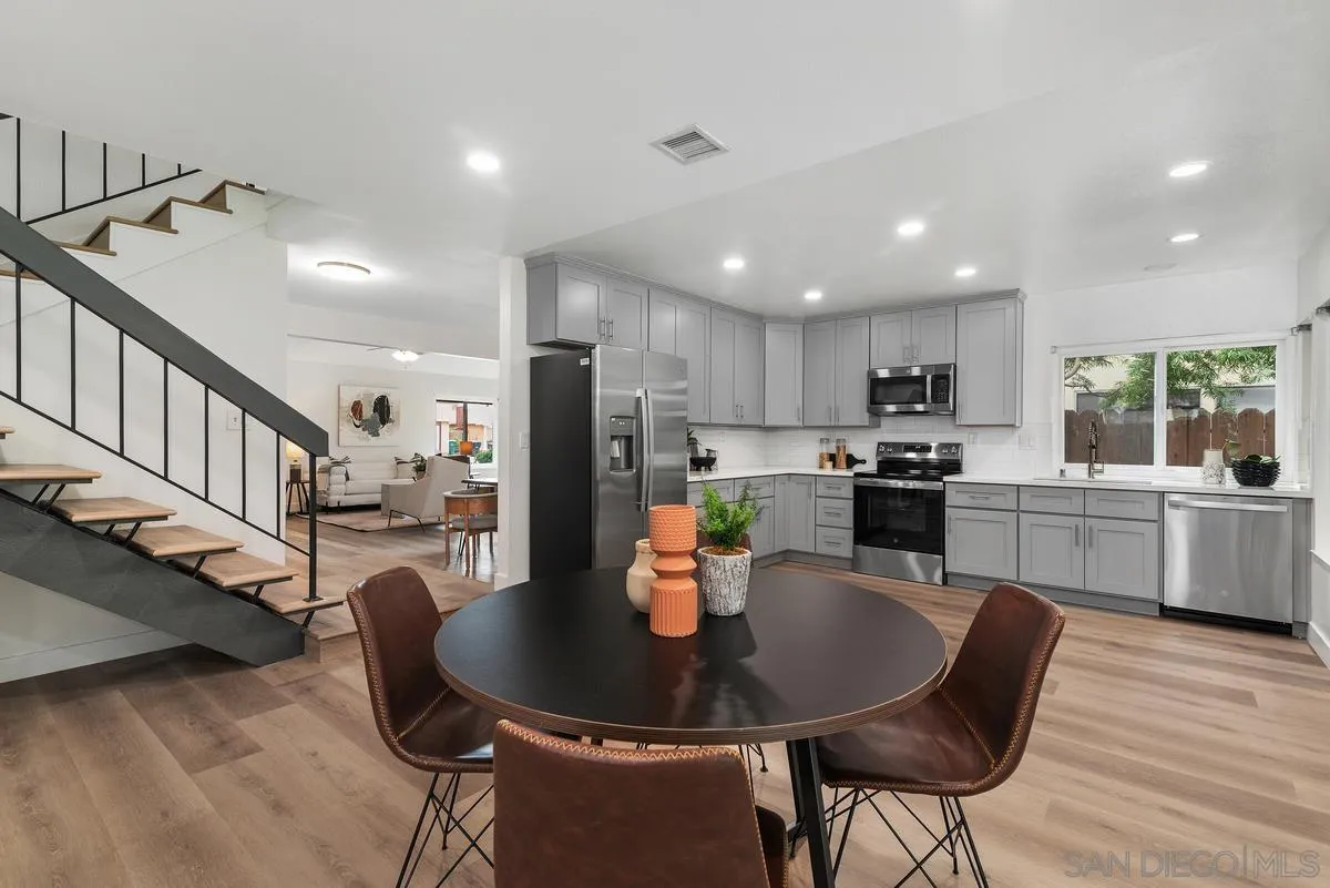 8468 Calle Morelos, San Diego, CA, 92126