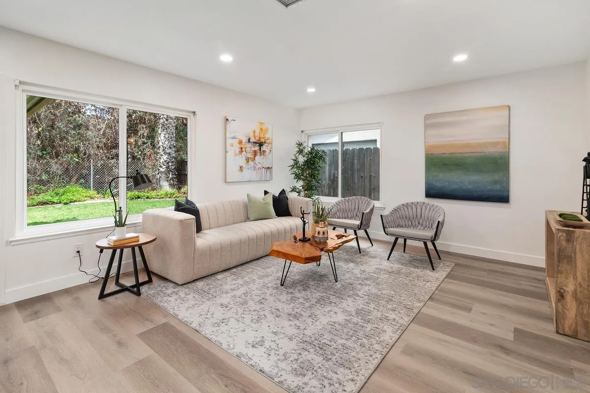 8468 Calle Morelos, San Diego, CA, 92126