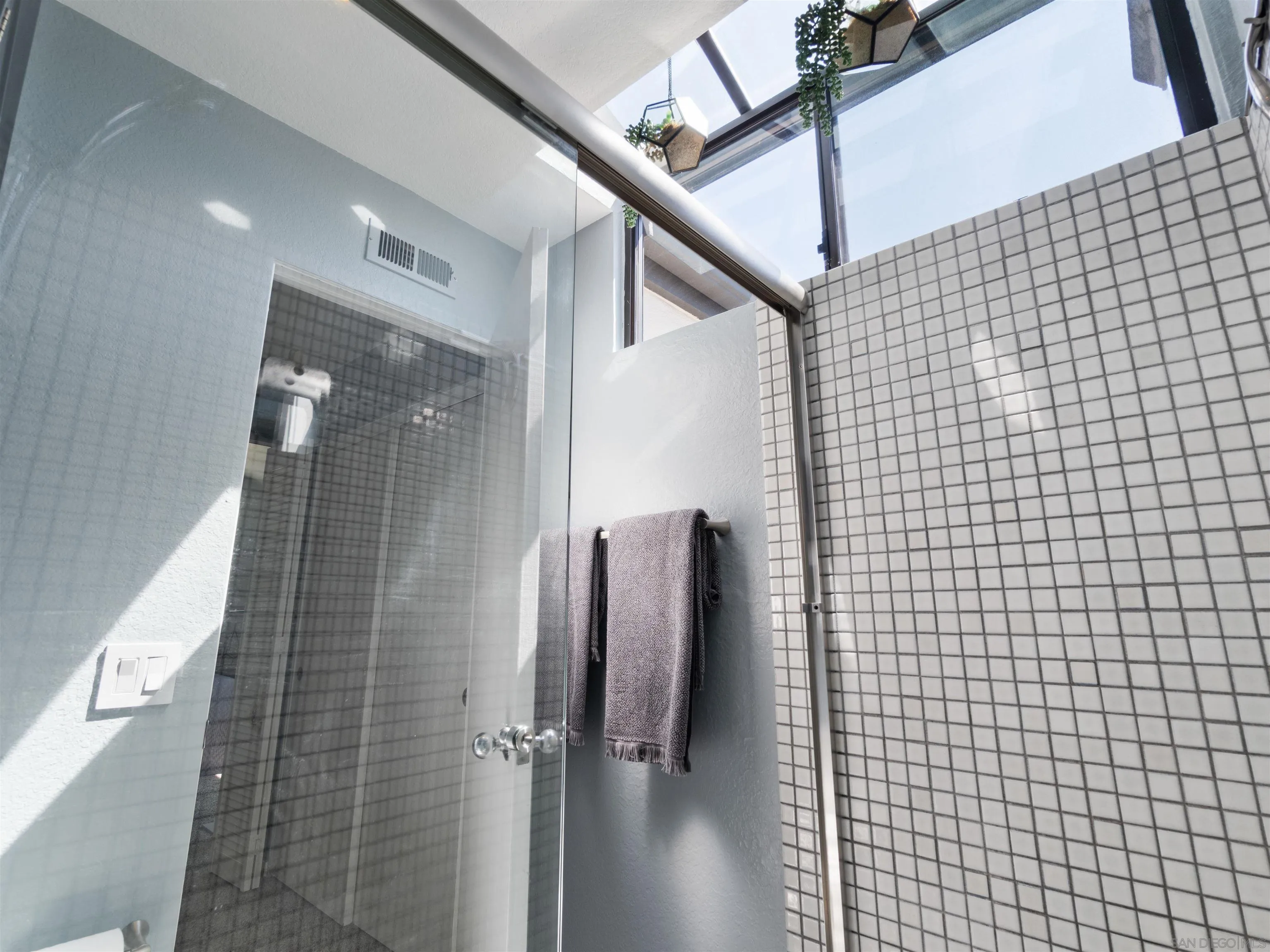 Photo #23: 260007696 Listing: Photo #23