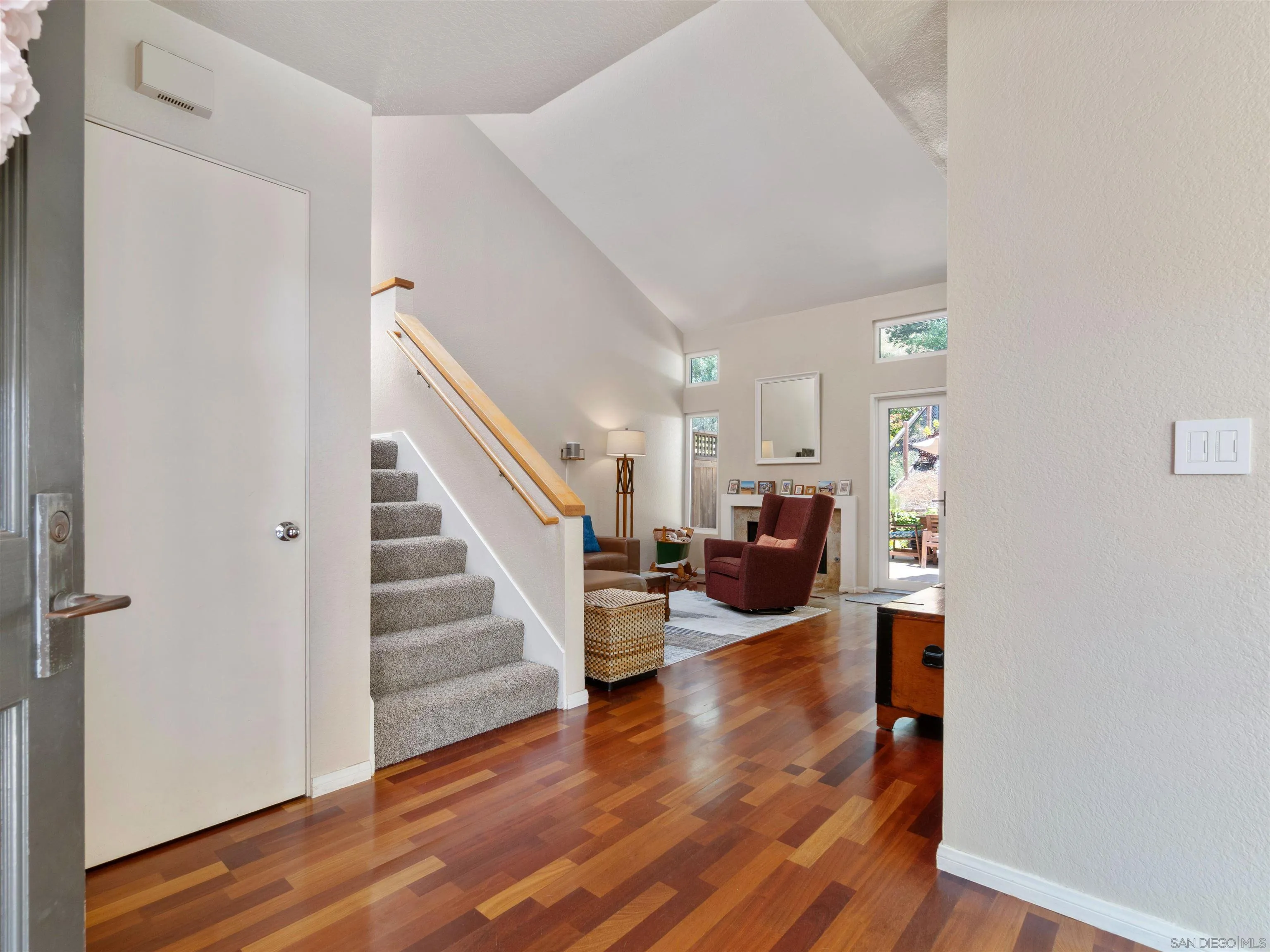 Photo #4: 260007696 Listing: Photo #4