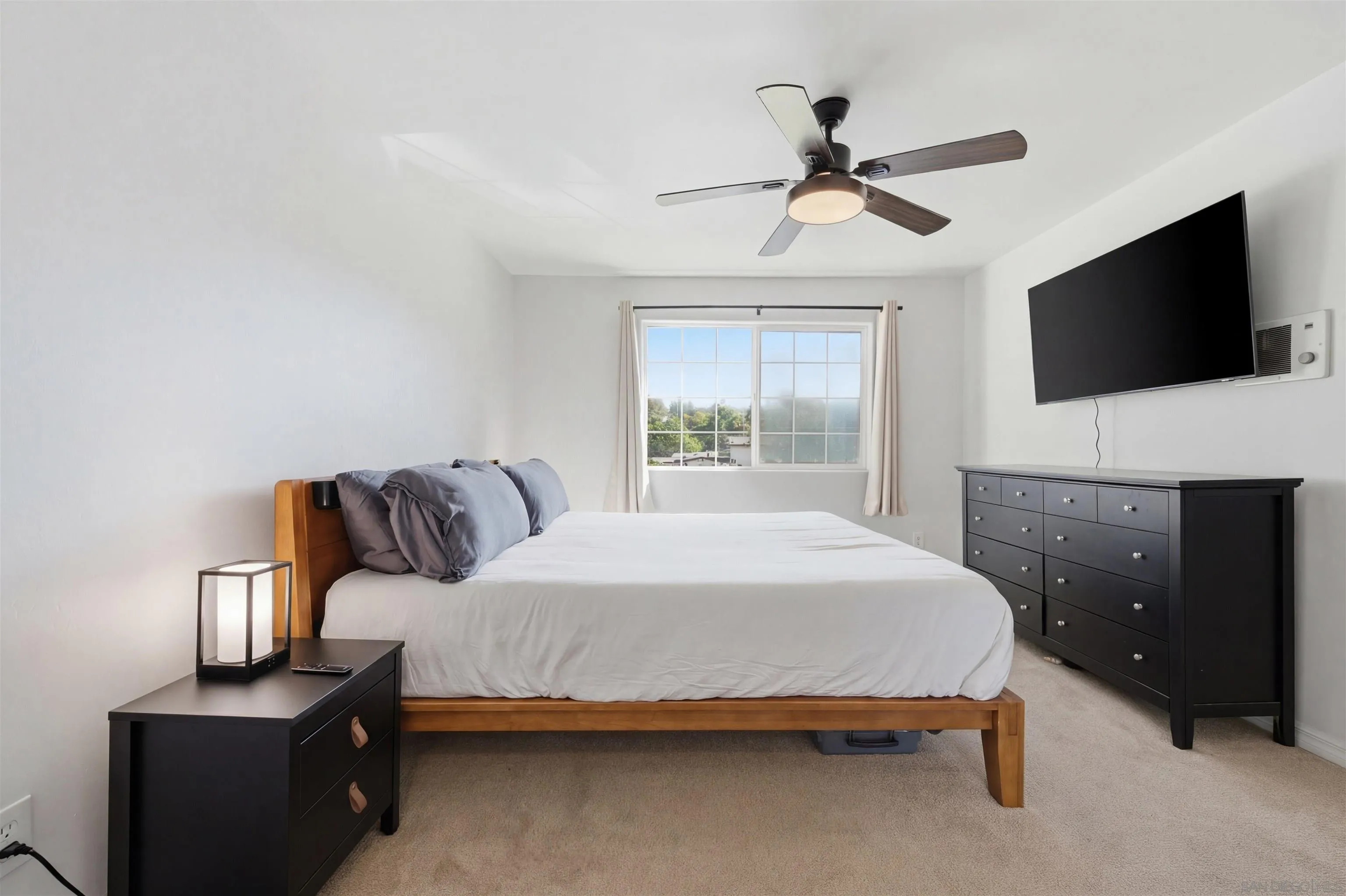 https://cdn.realtyfeed.com/cdn/127/260007697/2811a7aab4b9c3a9faccd05f1586f9de.webp