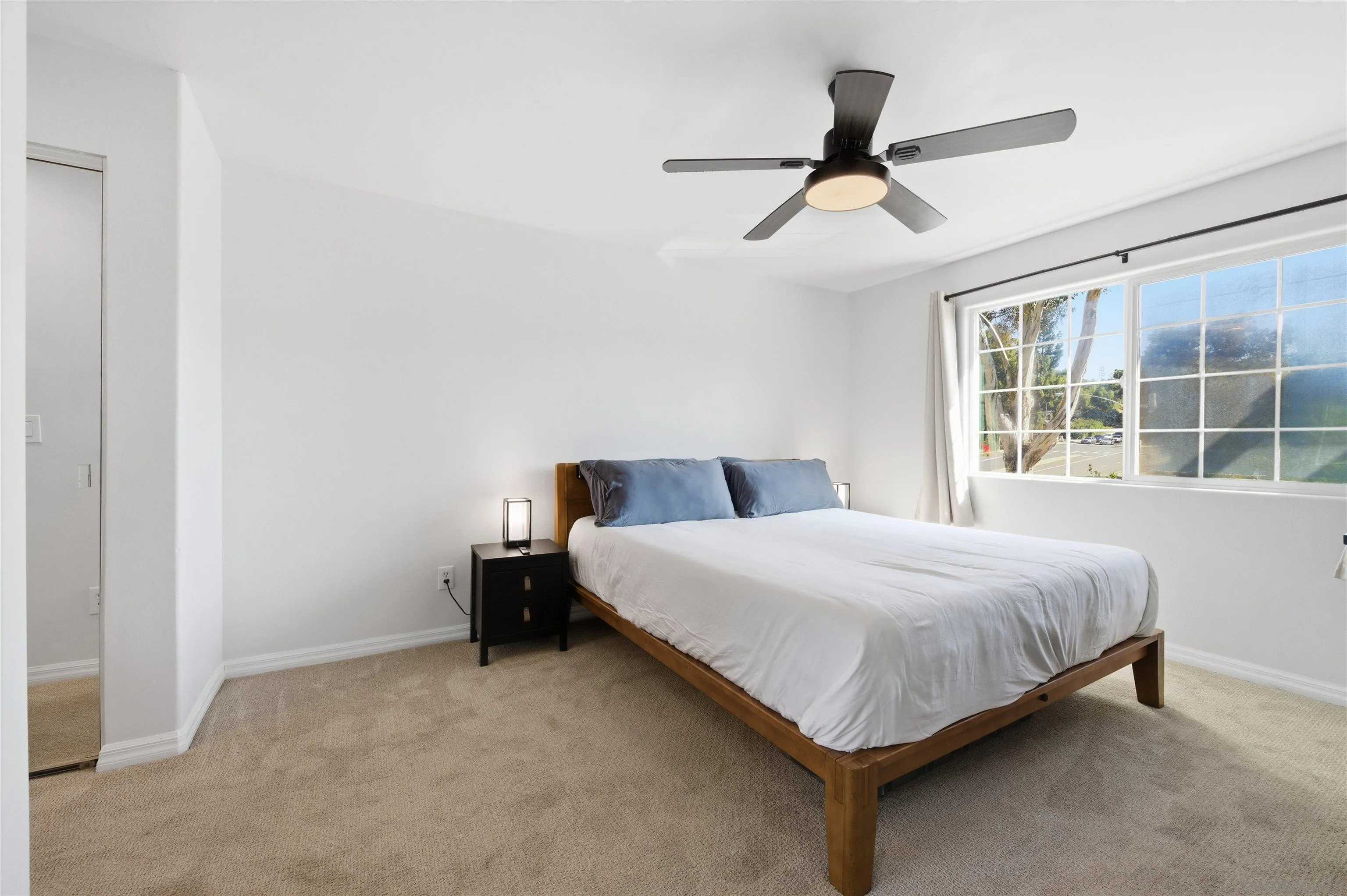 https://cdn.realtyfeed.com/cdn/127/260007697/648d517d8b1357745f4745aad1c8d568.webp