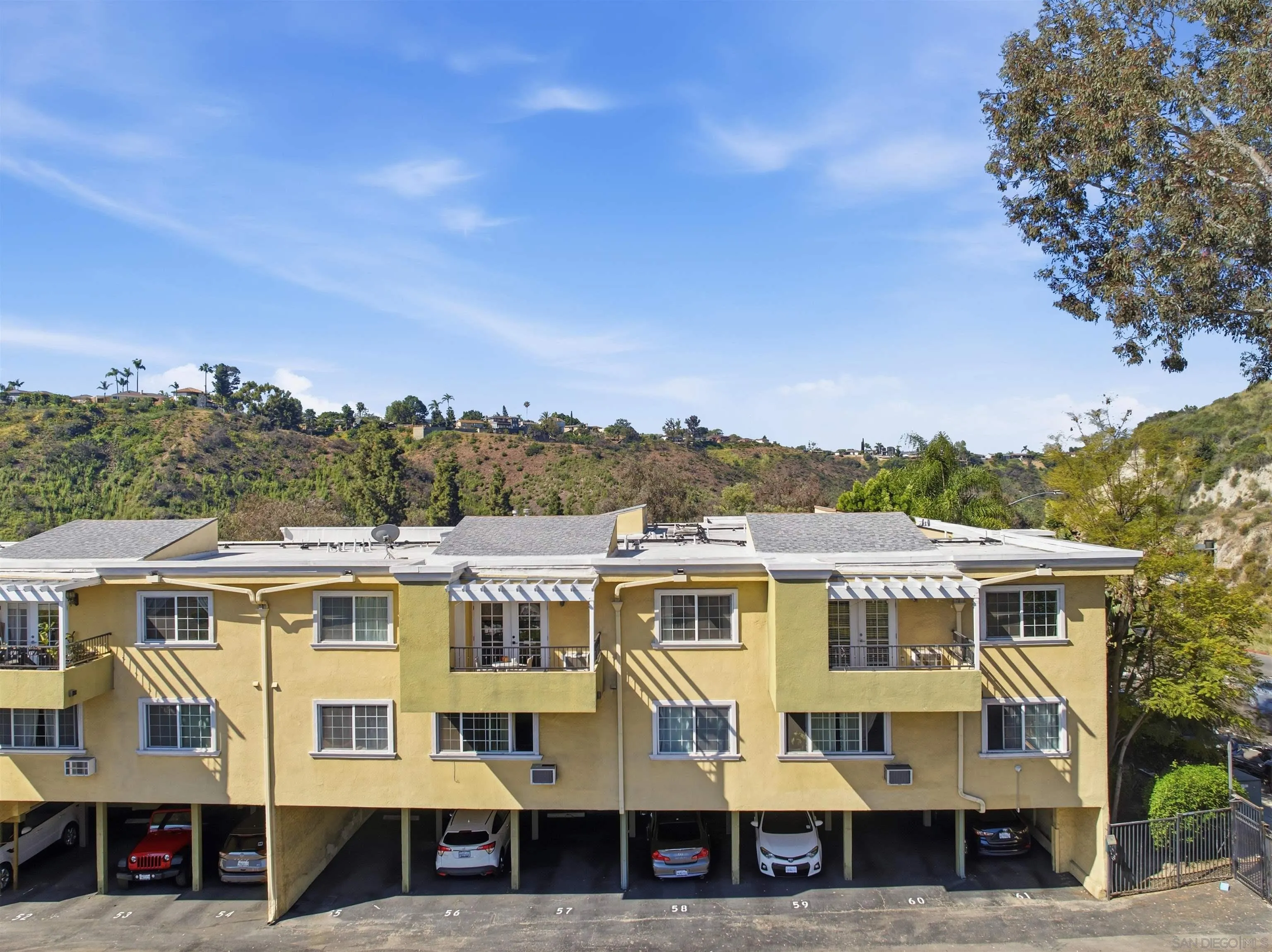 https://cdn.realtyfeed.com/cdn/127/260007697/fd7a472c6cfd330f3c2a4accd9172cff.webp