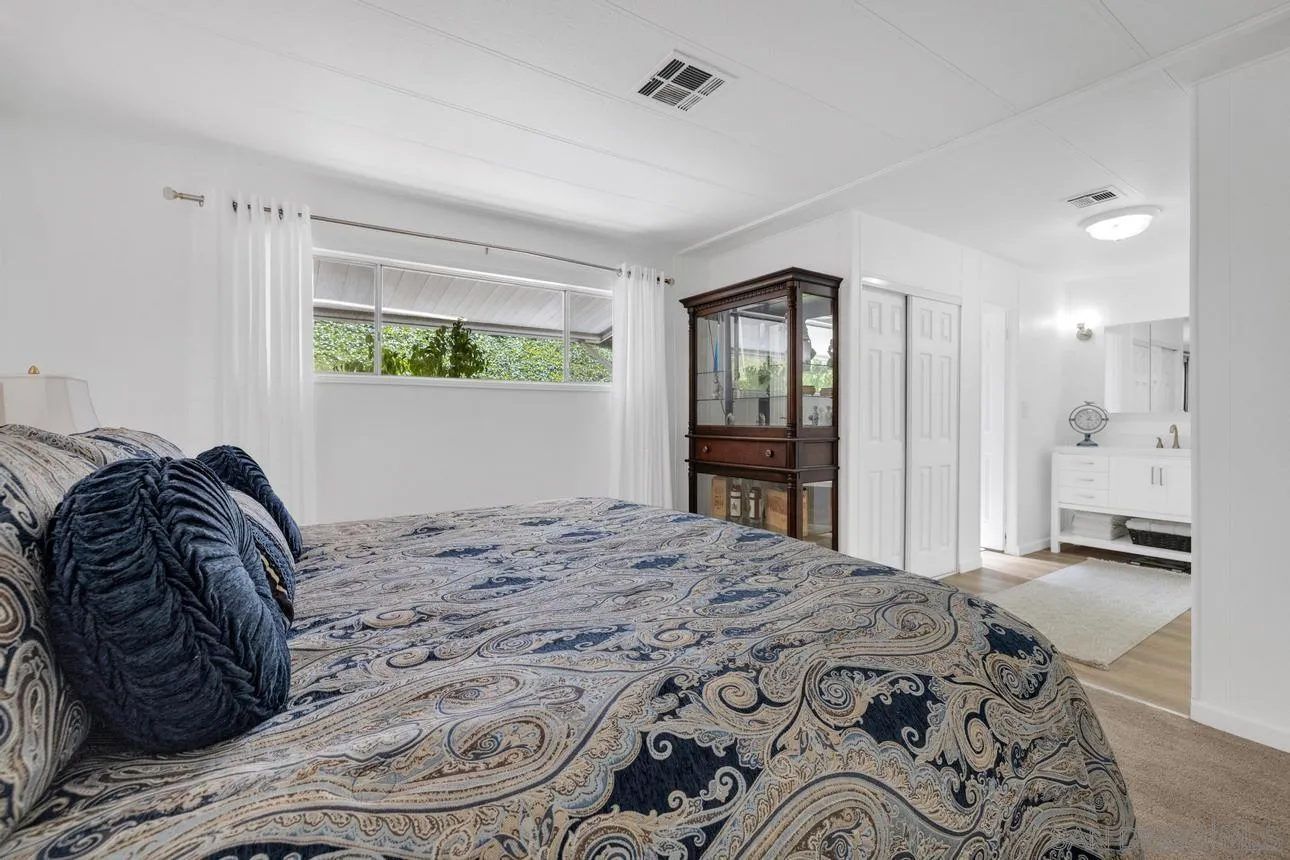 https://cdn.realtyfeed.com/cdn/127/260007698/47404f675455f951d3b55045da85dd55.webp