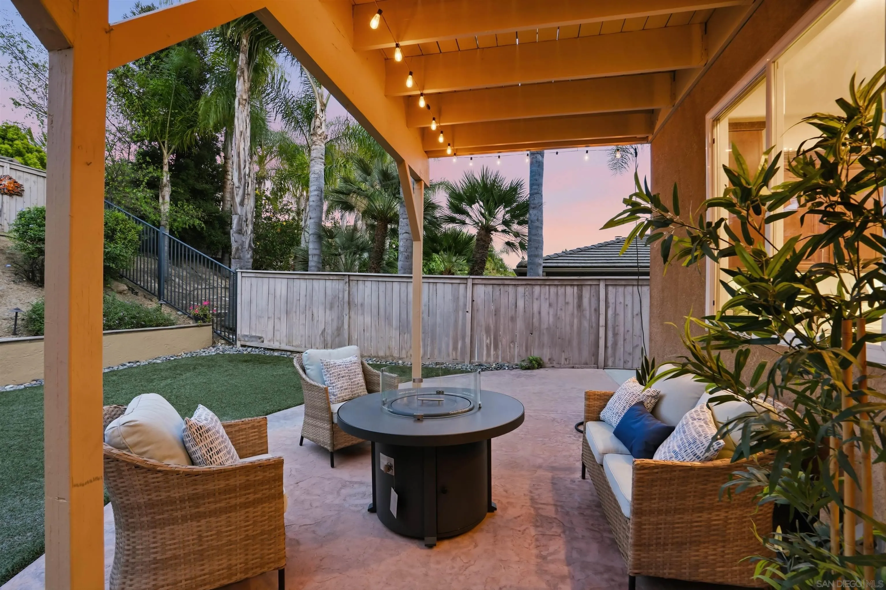 https://cdn.realtyfeed.com/cdn/127/260007703/4ae04fb230c1e9ef8c47ba311ef36907.webp