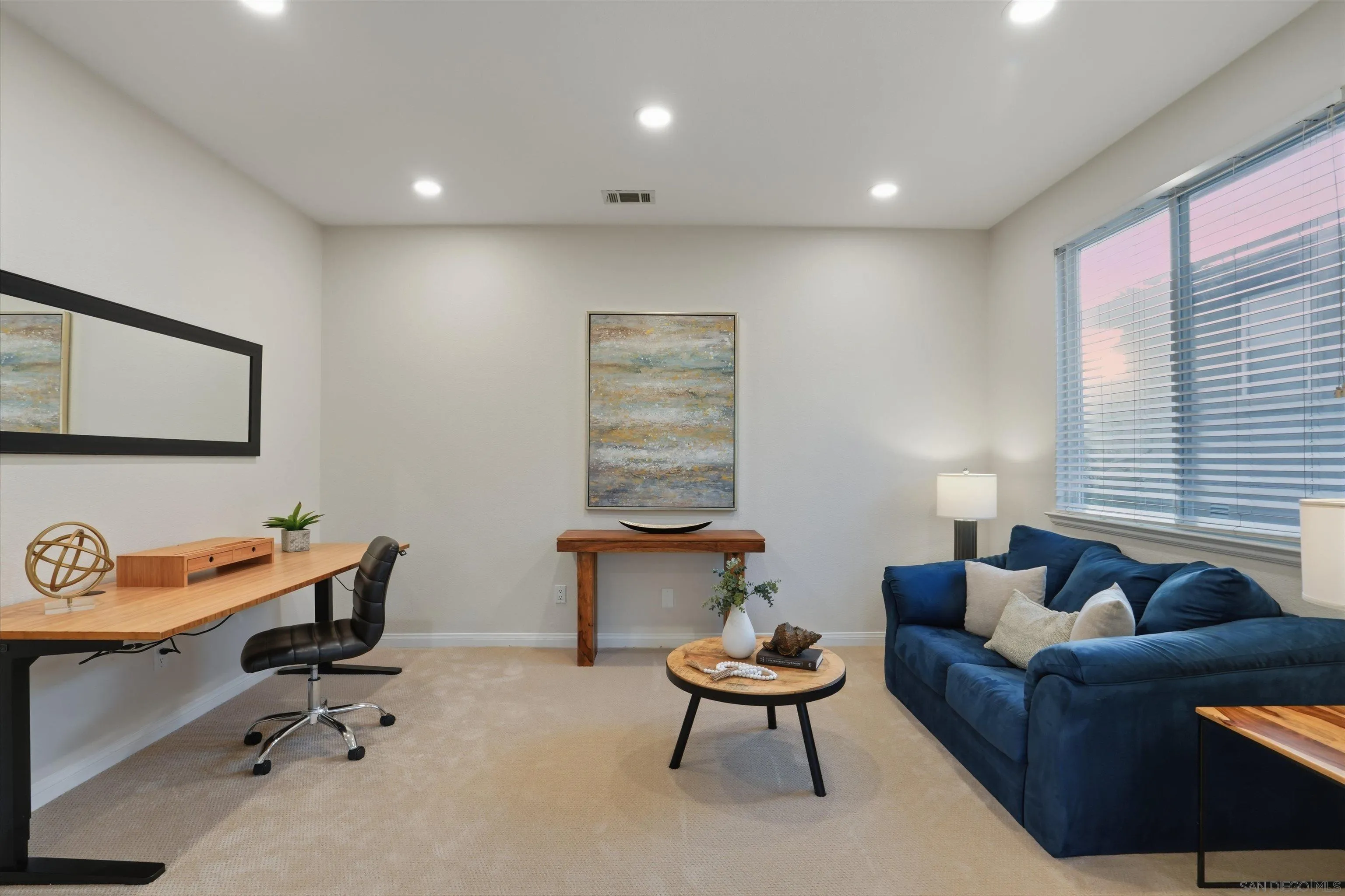 https://cdn.realtyfeed.com/cdn/127/260007703/e6a7d7e971b88c91250135451323fe02.webp