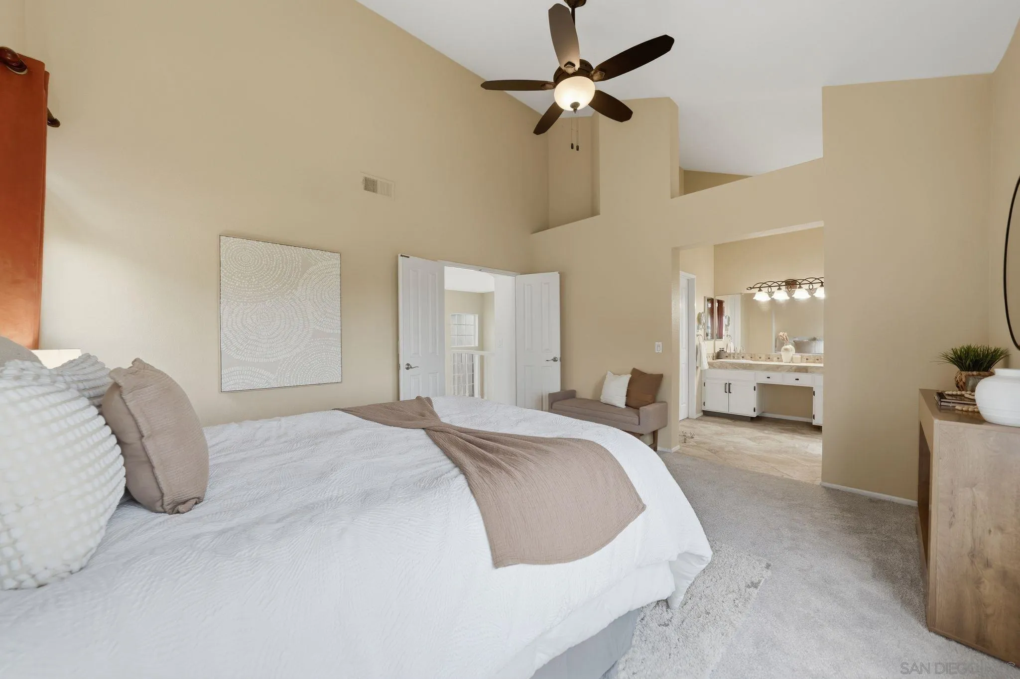 https://cdn.realtyfeed.com/cdn/127/260007704/a6444df01e9ae04b25bd78dc9a49a287.webp