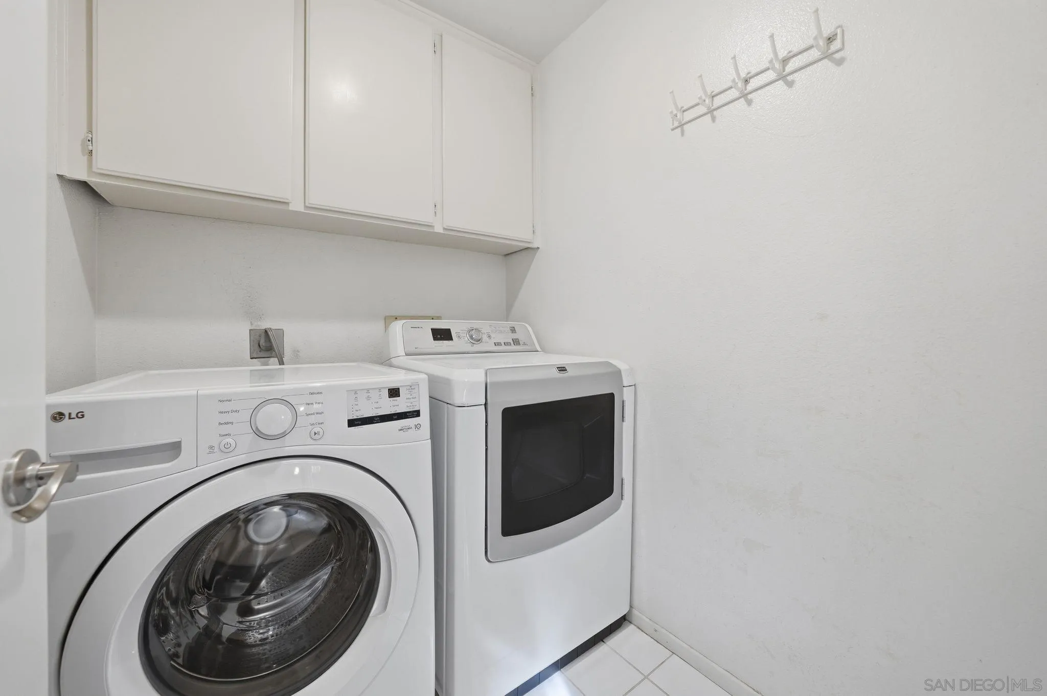 https://cdn.realtyfeed.com/cdn/127/260007704/c78264e650a063d4e2825c36130a89b2.webp
