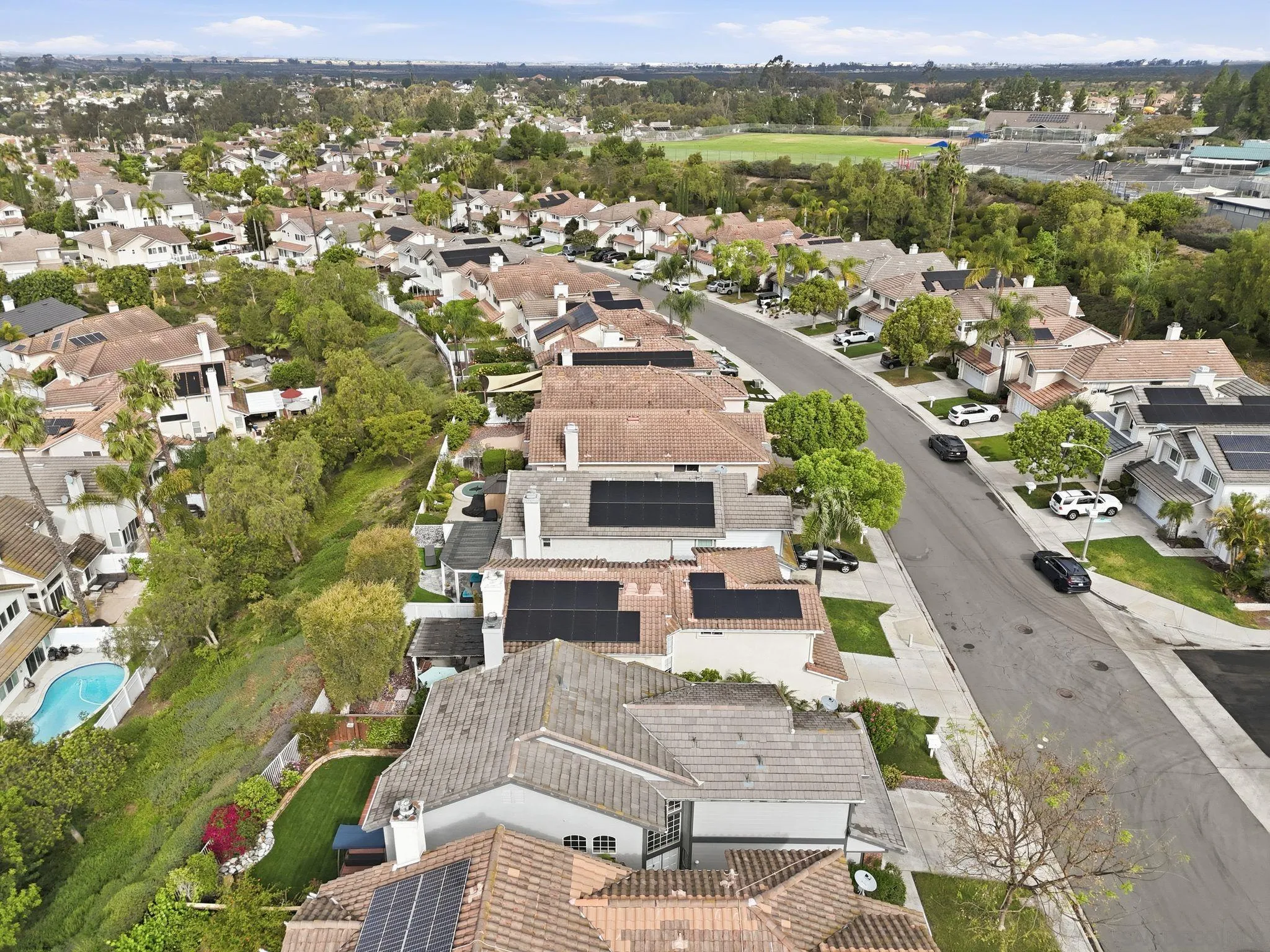 https://cdn.realtyfeed.com/cdn/127/260007704/d184b56fb634b2a939b63b7ecb12c125.webp