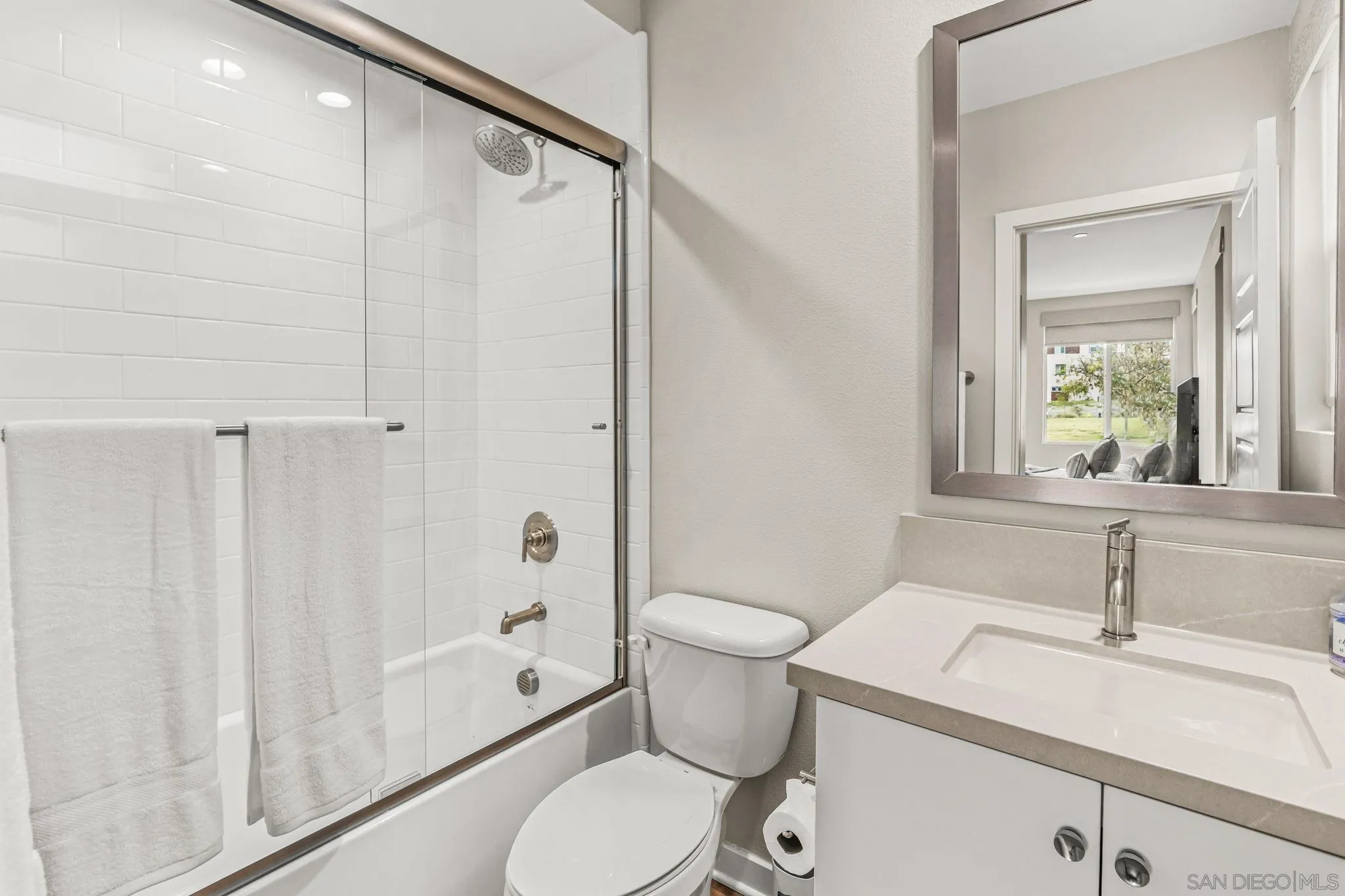Photo #12: 260007707 Listing: Photo #12
