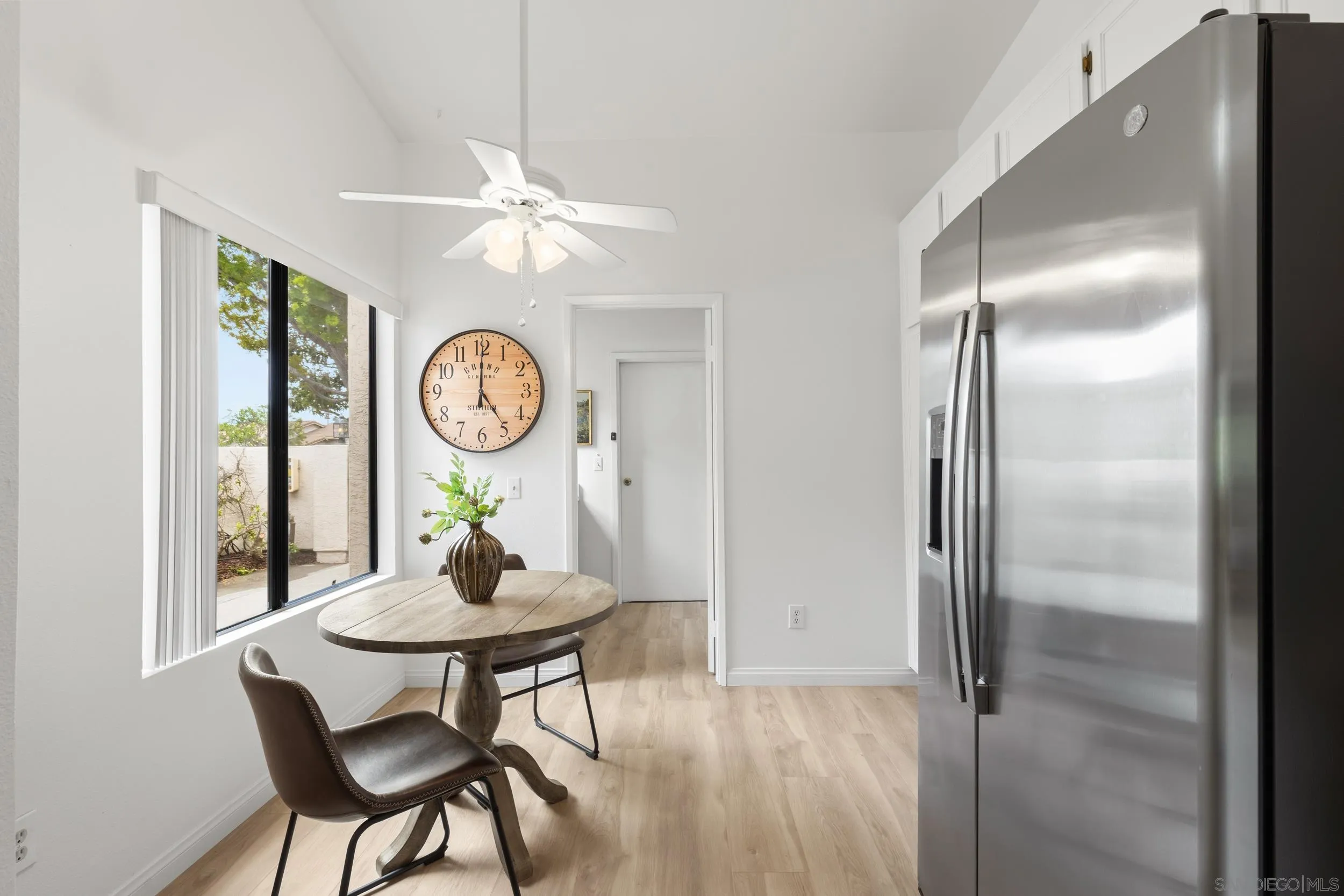 https://cdn.realtyfeed.com/cdn/127/260007709/27c88f35e7dbdedb8f51cc4610d0a4aa.webp