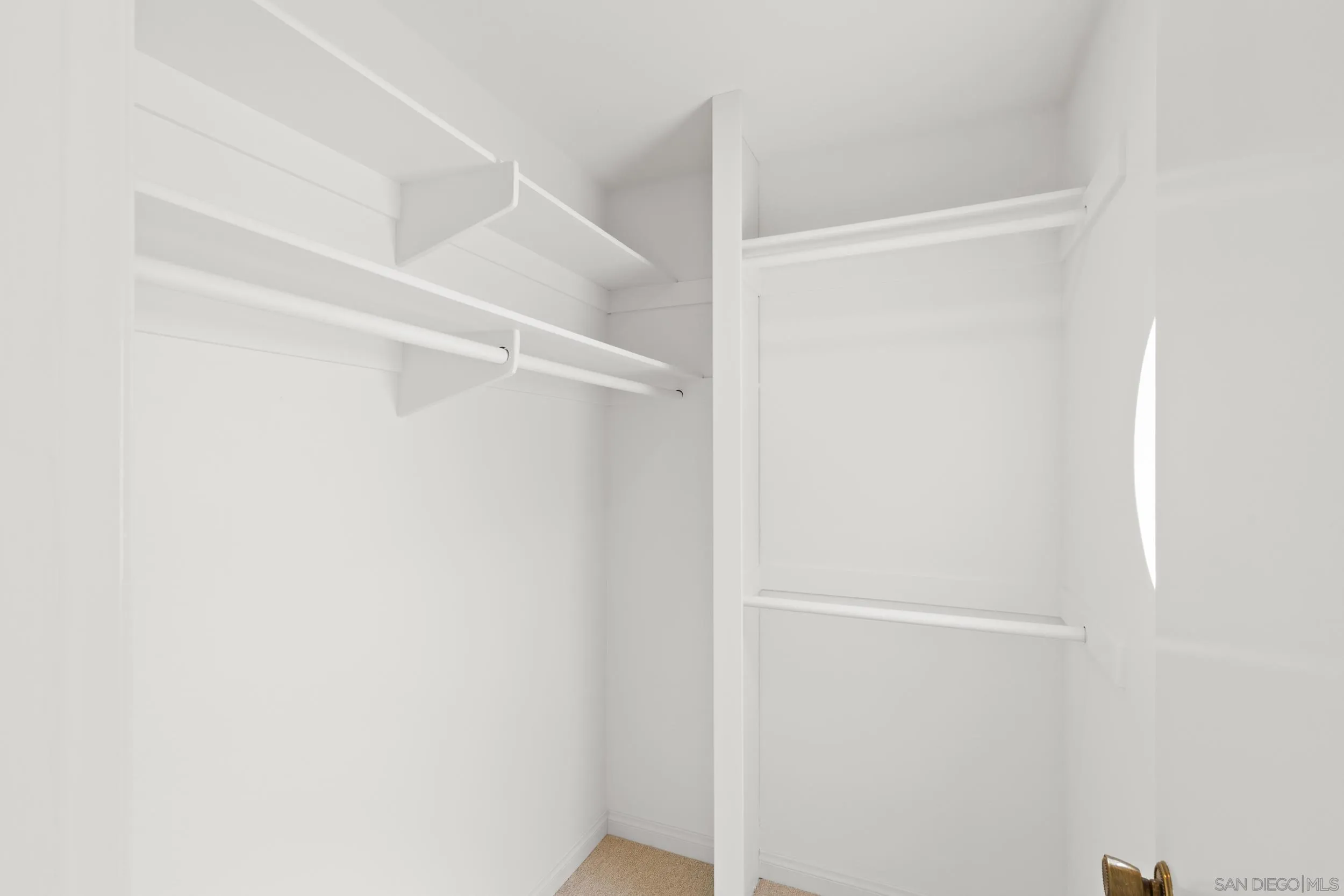 https://cdn.realtyfeed.com/cdn/127/260007709/eb40fb059a581c06513dd13c5dfeb390.webp