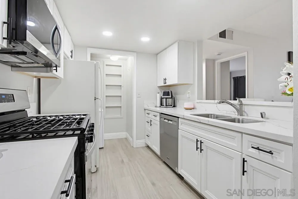 https://cdn.realtyfeed.com/cdn/127/260007711/62126d5ab5c16b437304d0364694a57e.webp