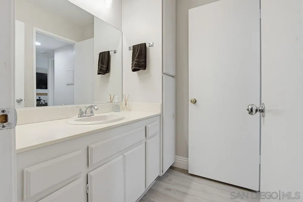 https://cdn.realtyfeed.com/cdn/127/260007711/9fd106058e035922642c4851d180ec65.webp