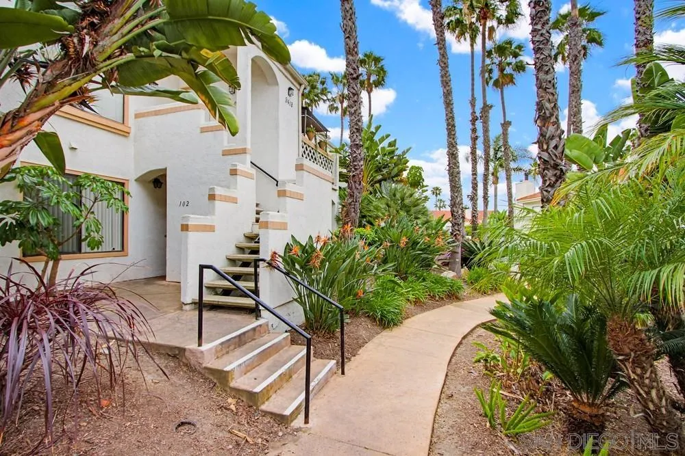 https://cdn.realtyfeed.com/cdn/127/260007711/c7bbedeaf2029e9027cc69720fefbe49.webp