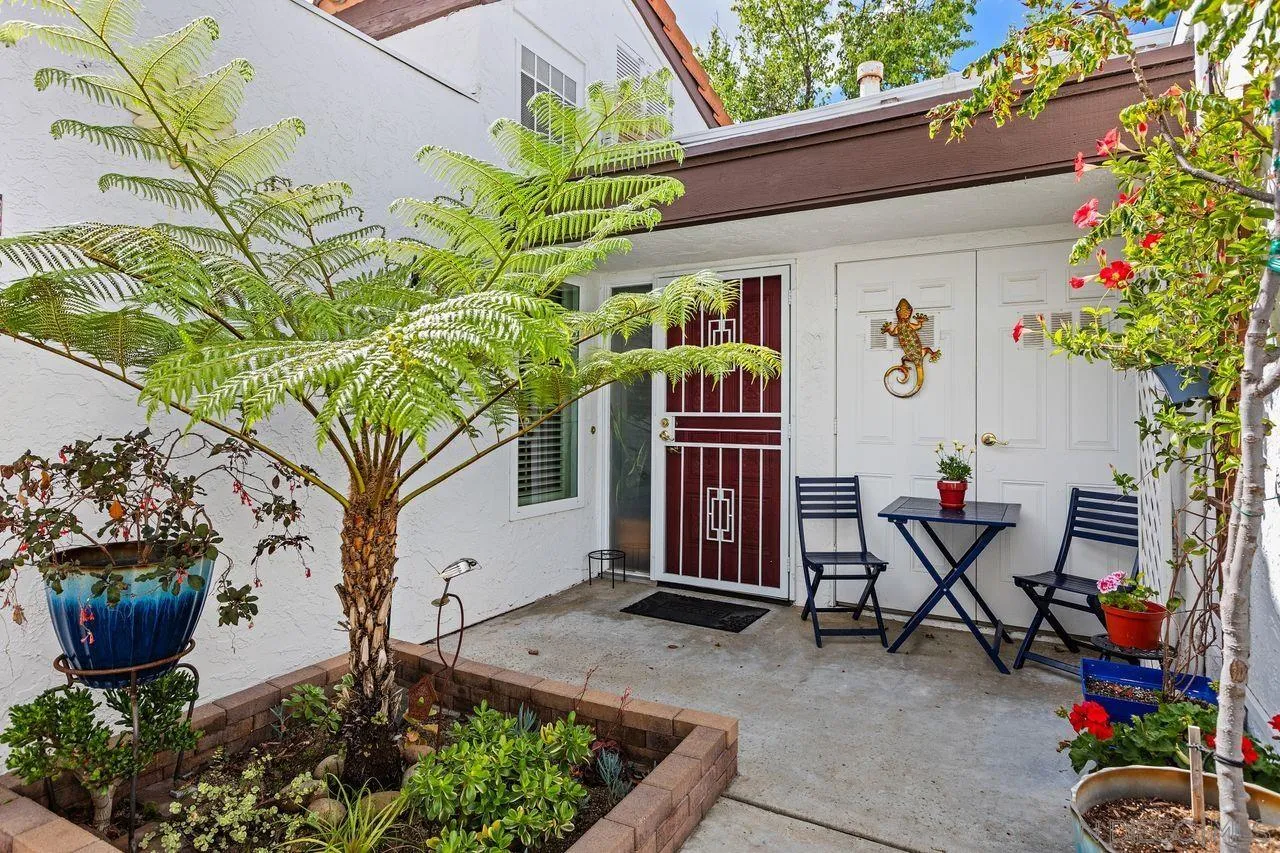 Photo #3: 260007713 Listing: Photo #3