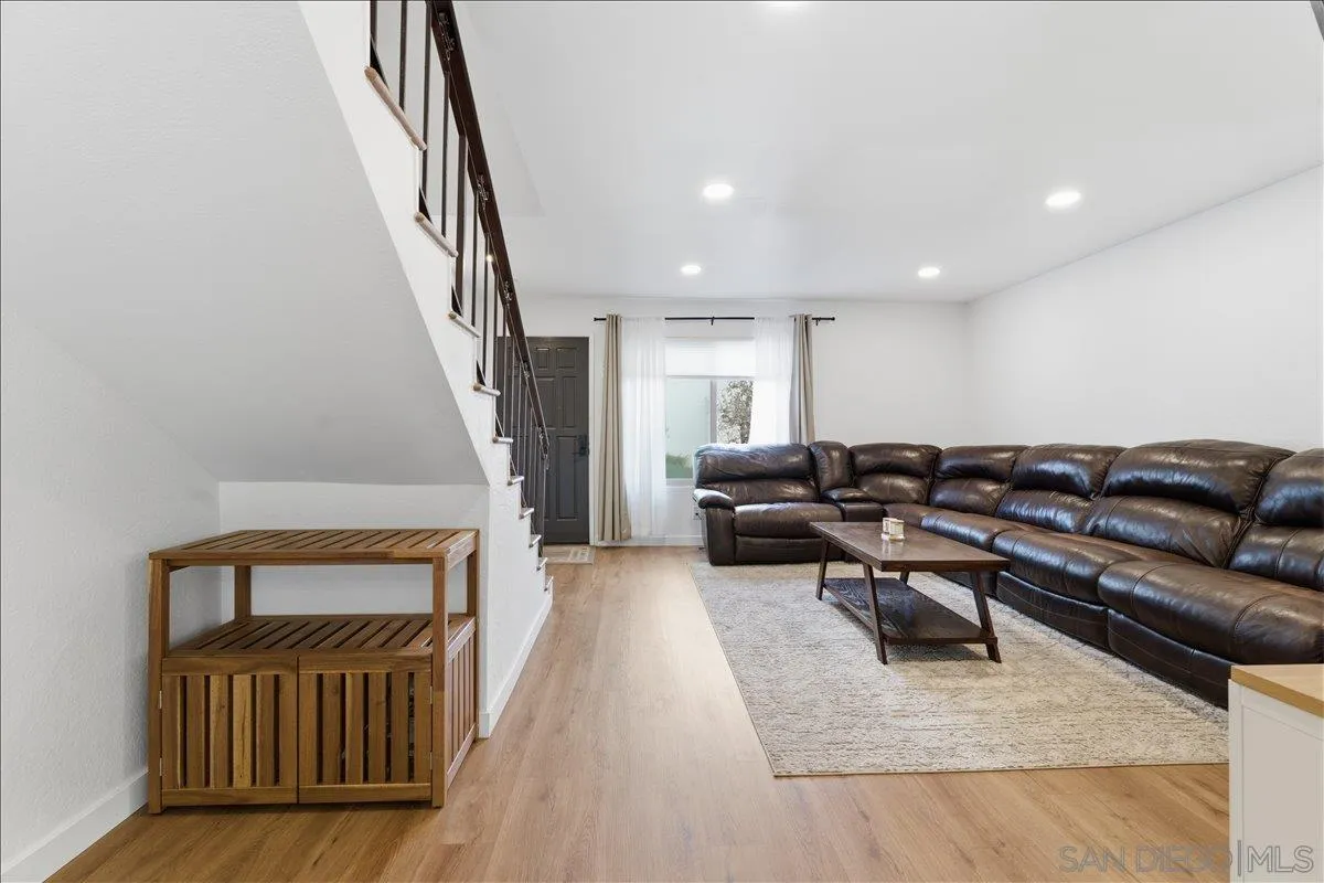 Photo #6: 260007716 Listing: Photo #6