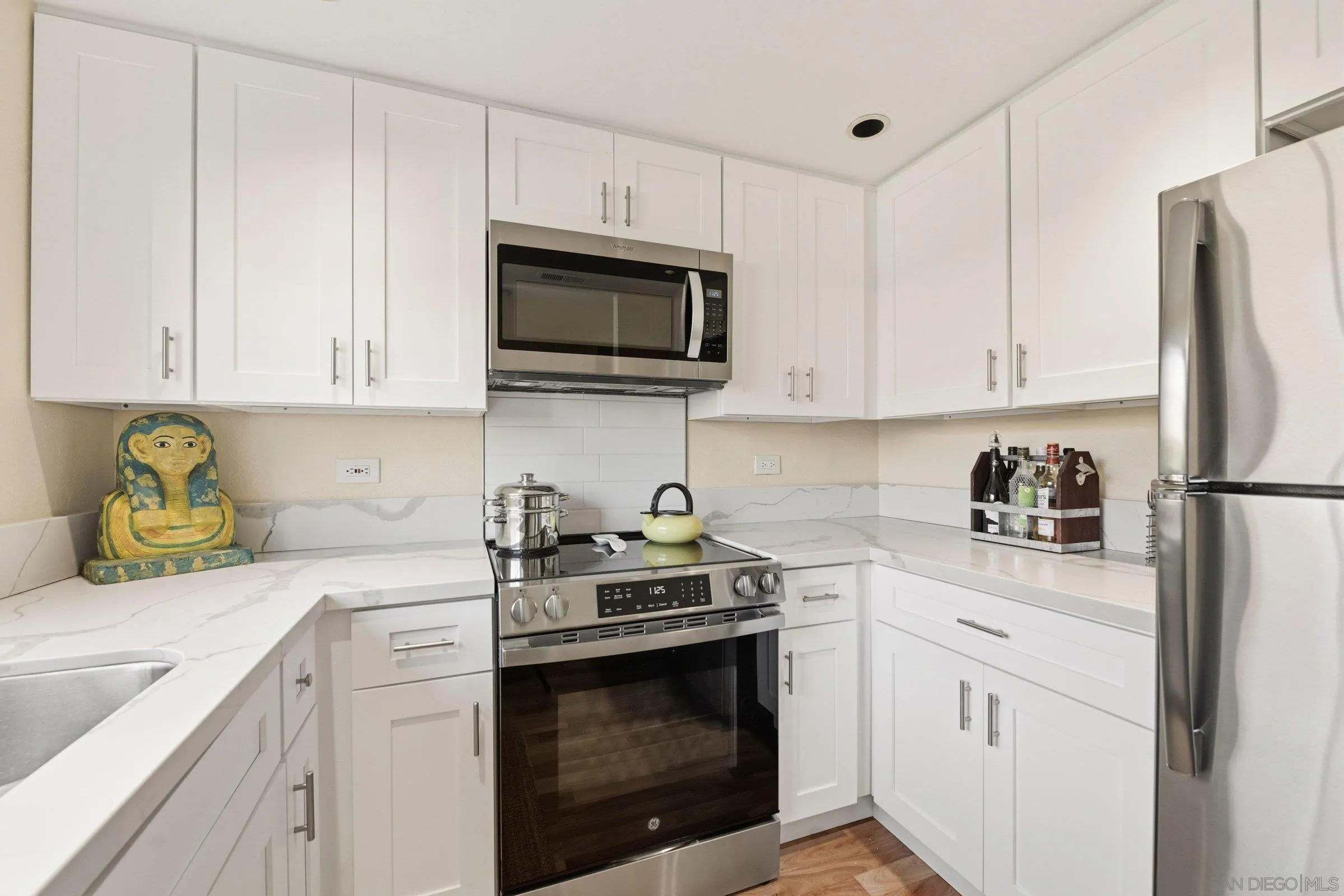 Photo #8: 260007718 Listing: Photo #8