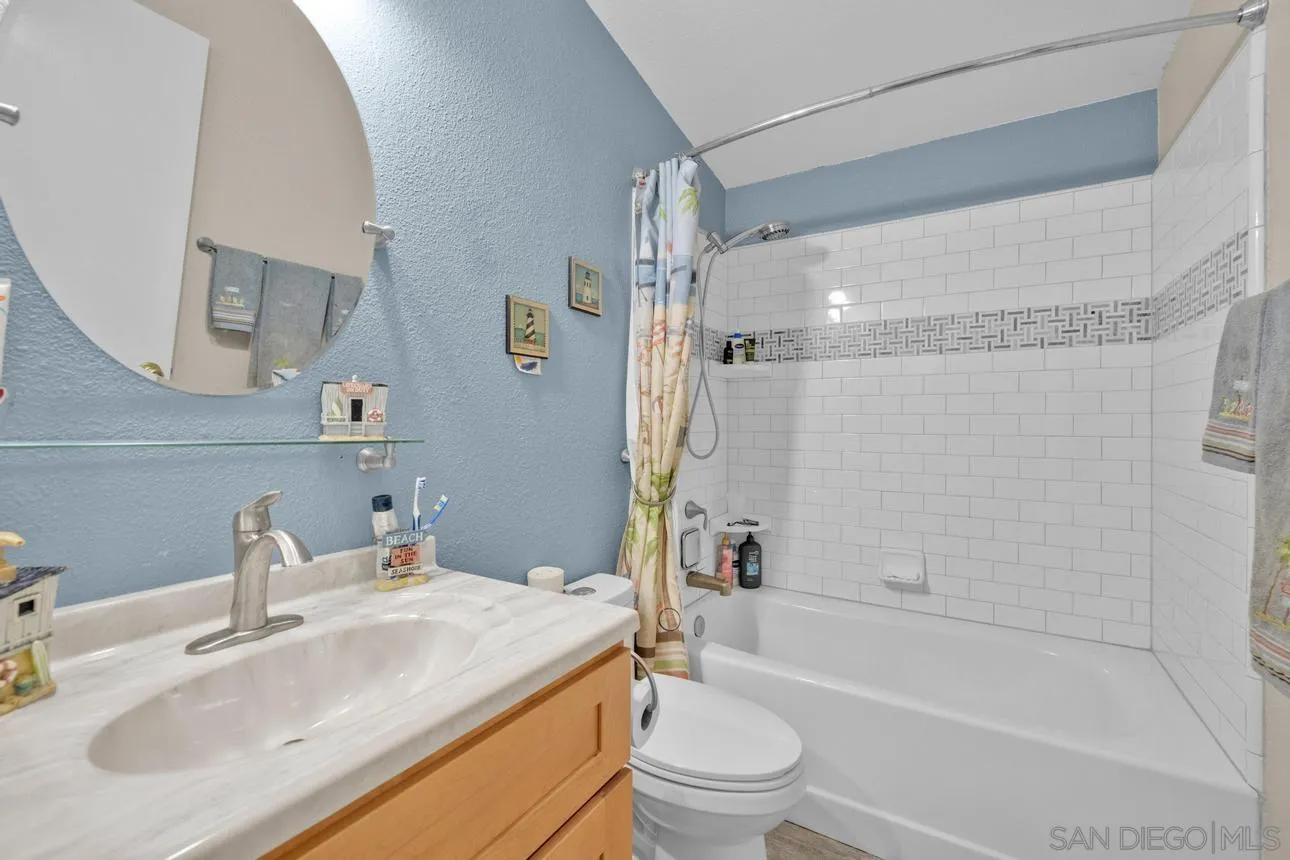 https://cdn.realtyfeed.com/cdn/127/260007723/8aad1798f598723bc81402de55119c16.webp