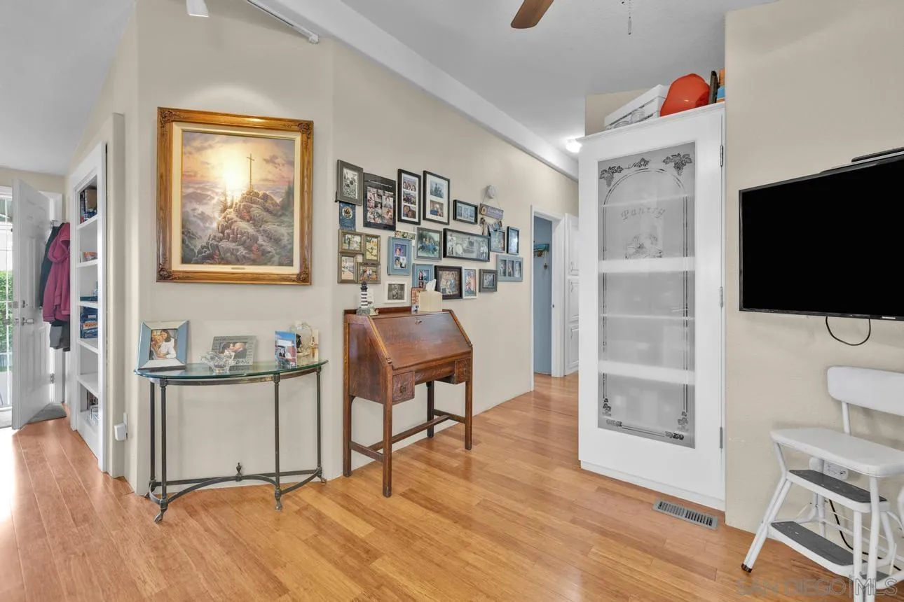 https://cdn.realtyfeed.com/cdn/127/260007723/e6ebf1dc428a21ed1256e7ec59687f0a.webp