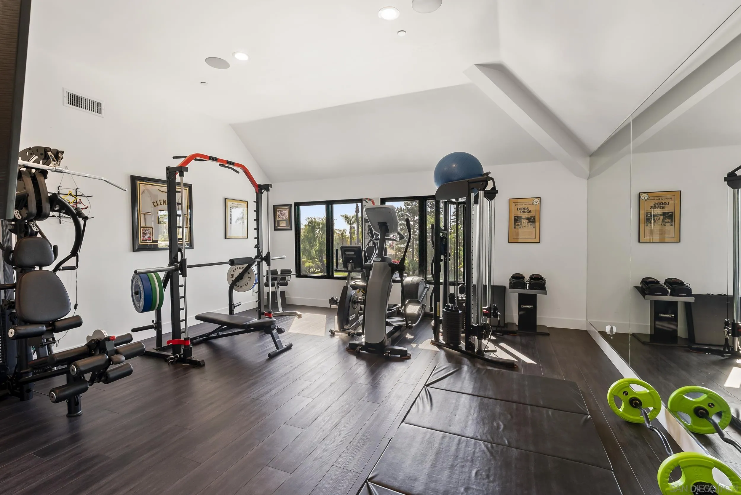 https://cdn.realtyfeed.com/cdn/127/260007726/a2a7bf9ca413fe0e885759f432e15618.webp
