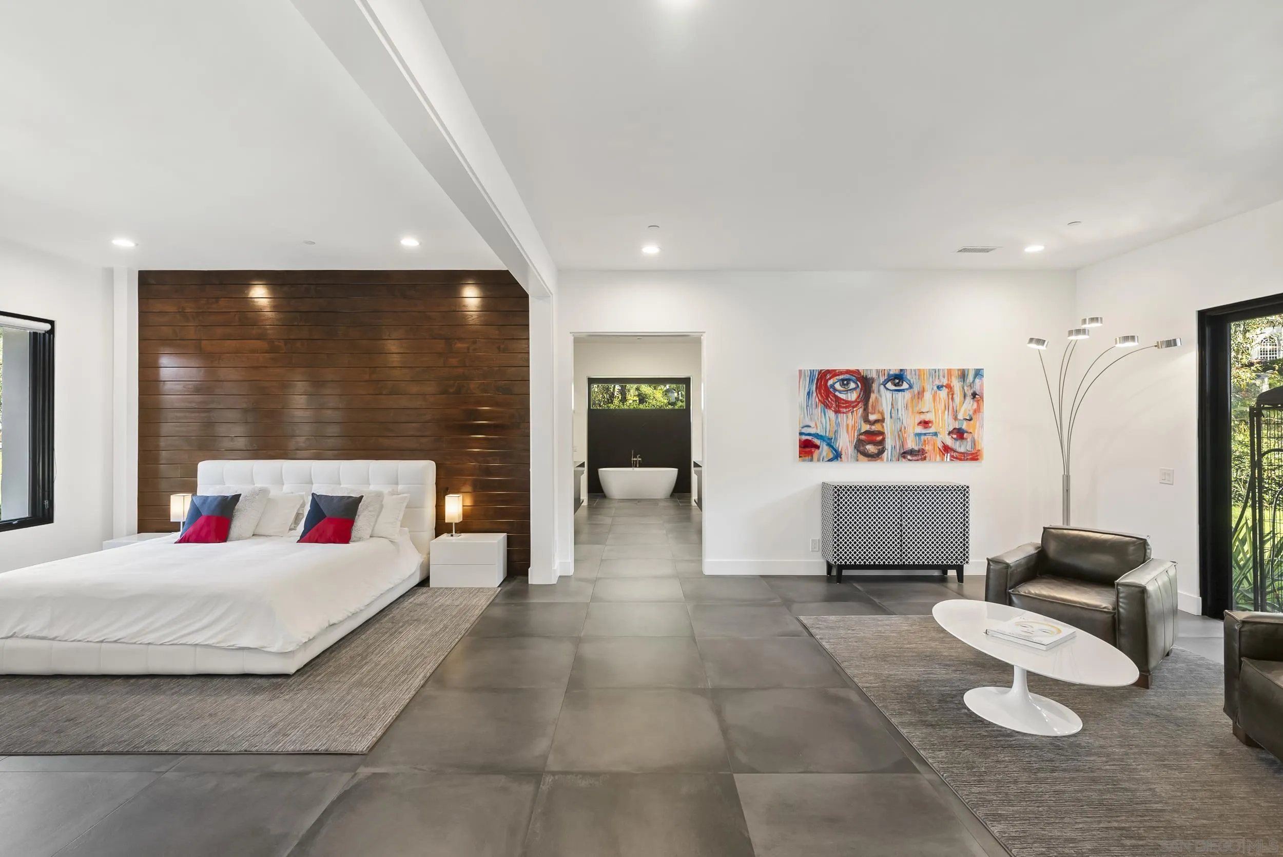 https://cdn.realtyfeed.com/cdn/127/260007726/b1726a9d08c91cace027c182da62b586.webp