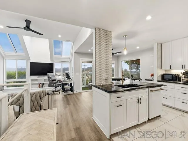 https://cdn.realtyfeed.com/cdn/127/260007729/6bd223f5b4a131dec3ab263309cfe9c4.webp