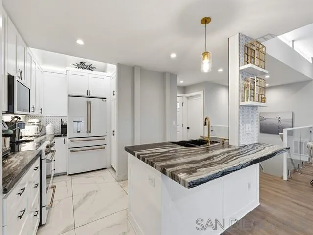 https://cdn.realtyfeed.com/cdn/127/260007729/db3ca9fa9eb8e519ba4282183cd6b23f.webp