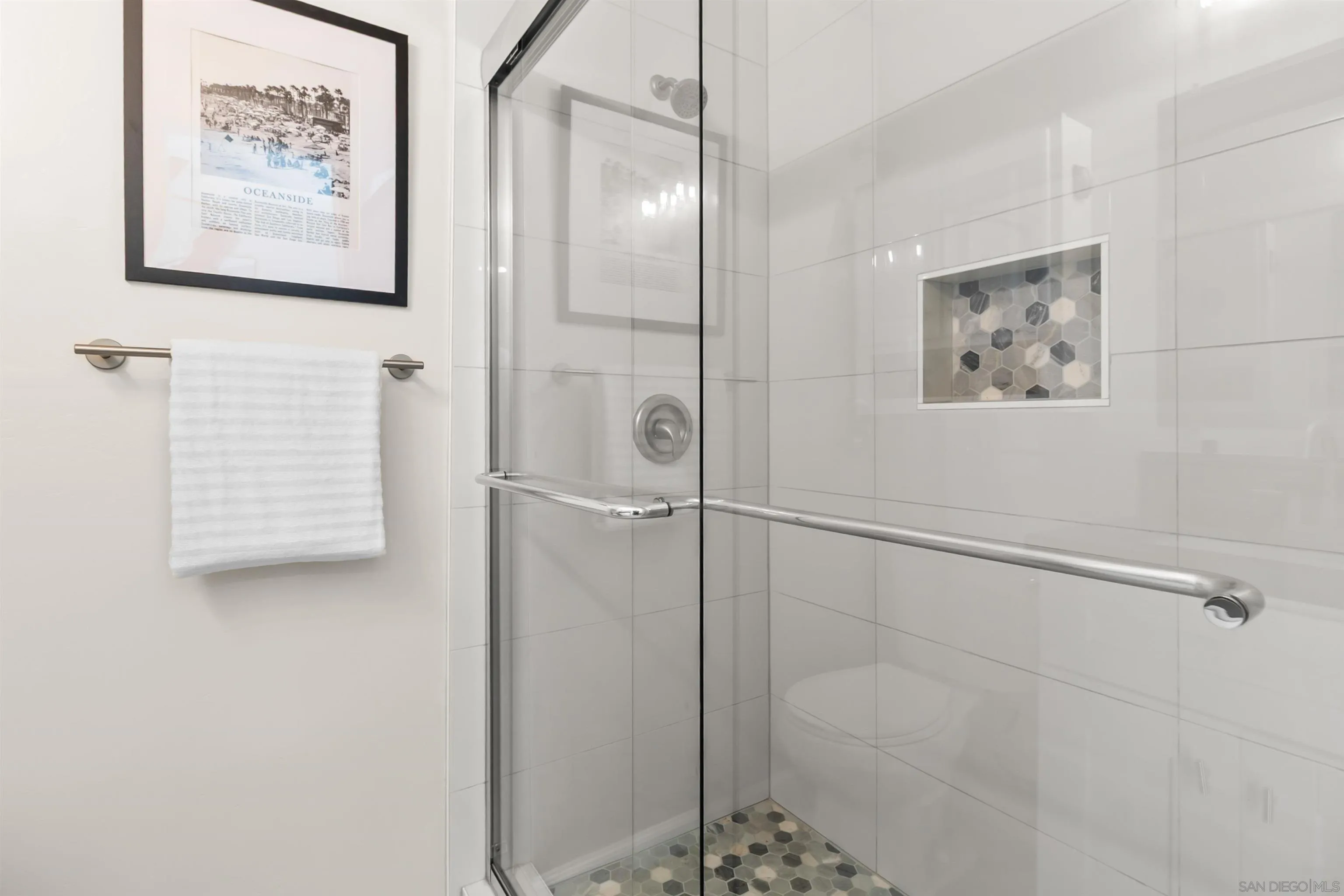 https://cdn.realtyfeed.com/cdn/127/260007731/b18f376e49e1c67763da45488d44247f.webp