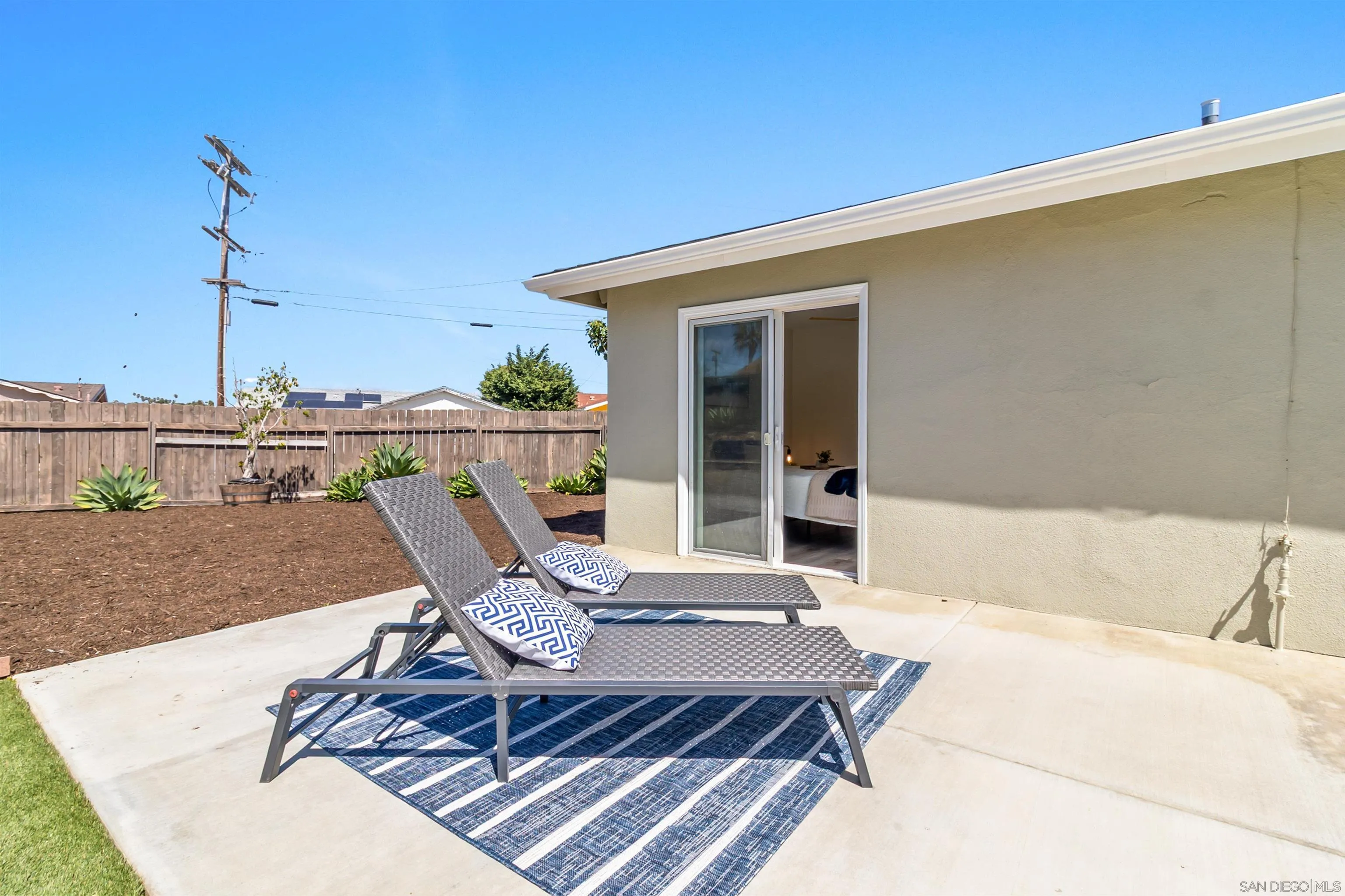 https://cdn.realtyfeed.com/cdn/127/260007731/bed73c5164a0a66bd7a0ecbe6ea7a580.webp