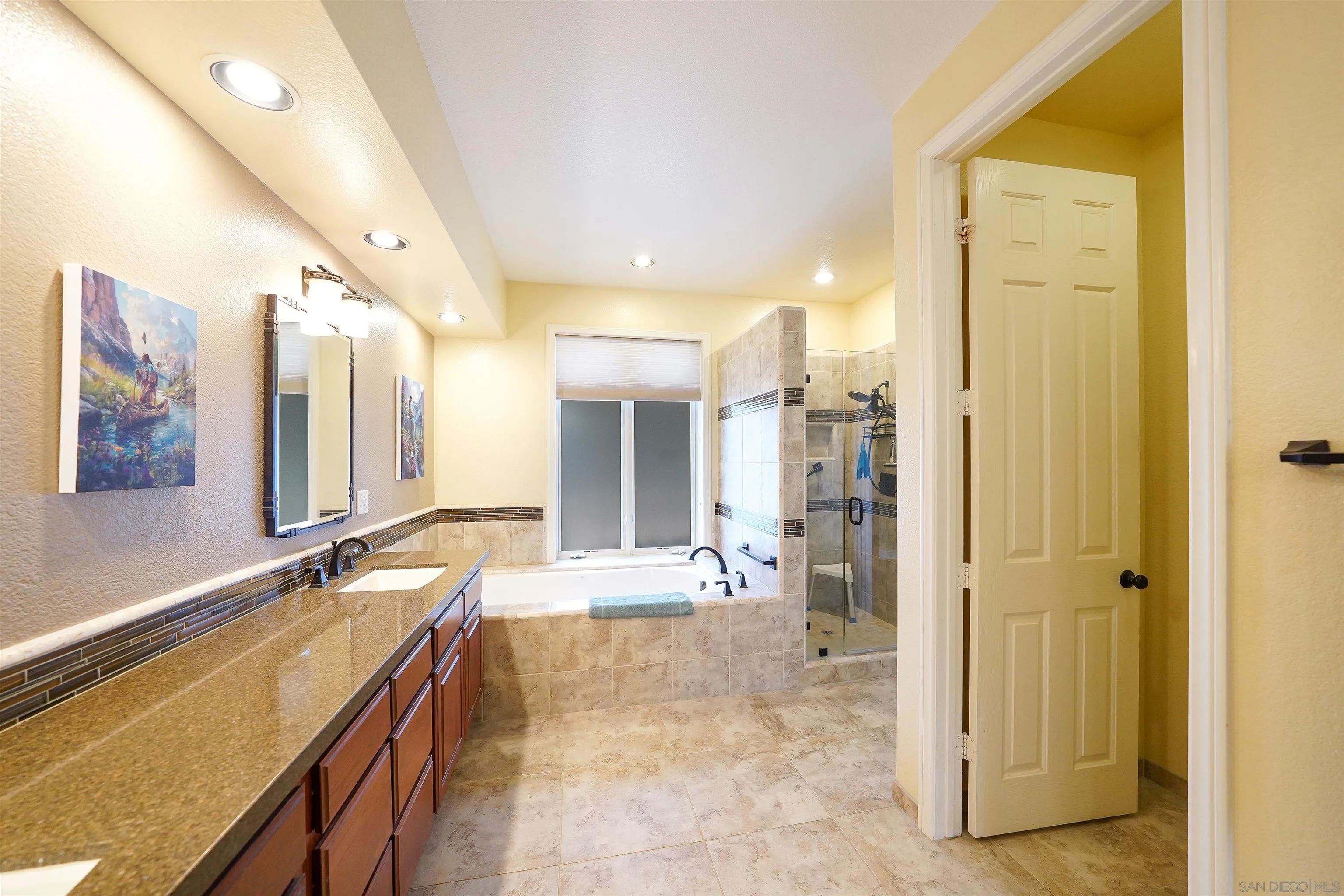 https://cdn.realtyfeed.com/cdn/127/260007736/5d83d5c74d912521b79e6951a77c728e.webp