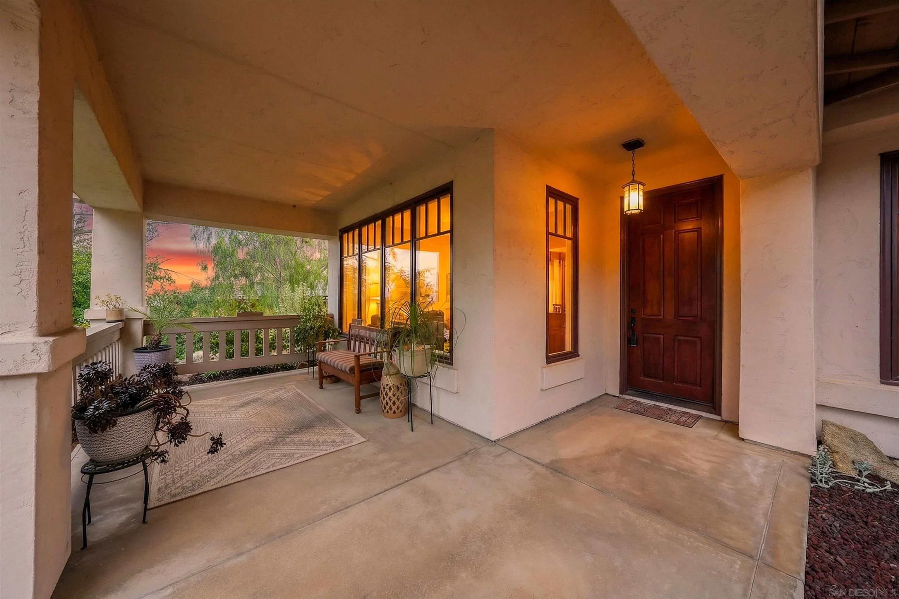 https://cdn.realtyfeed.com/cdn/127/260007736/a8ede9469137975facd5775236fd32b8.webp