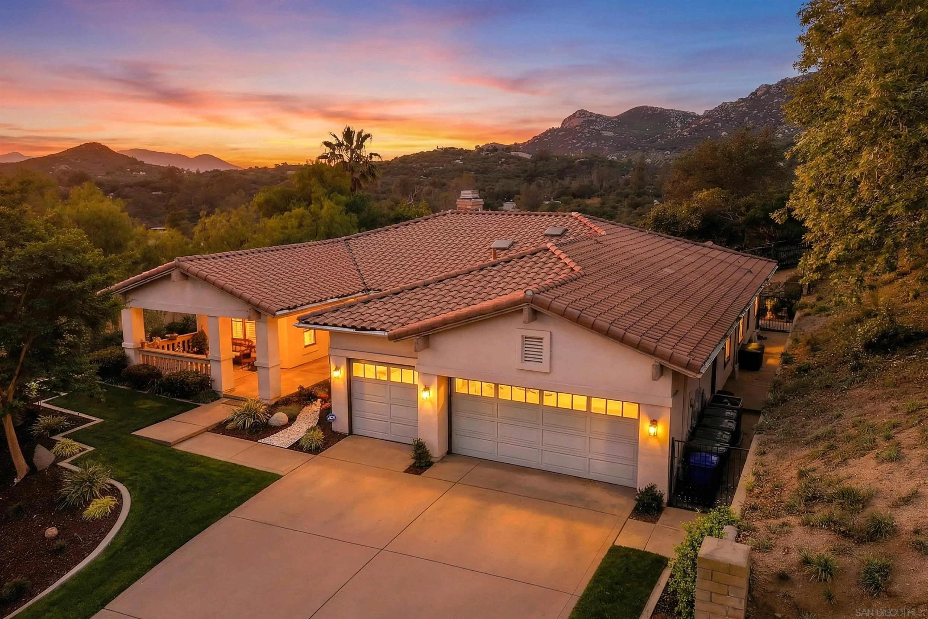 https://cdn.realtyfeed.com/cdn/127/260007736/c735320c1bc4edc1f3d0260b0011b91f.webp