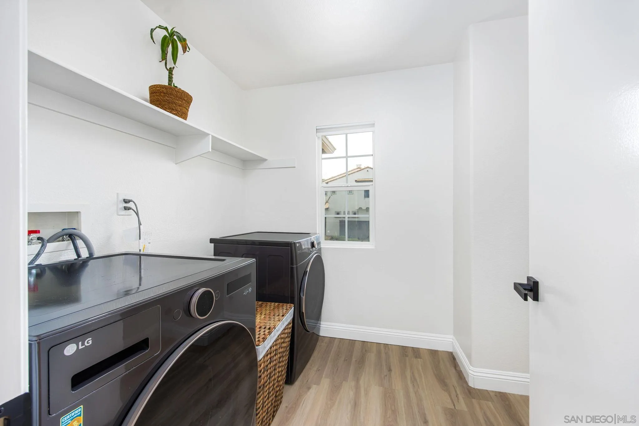 https://cdn.realtyfeed.com/cdn/127/260007737/c738ad49f8d1e1751b5306d60a109978.webp