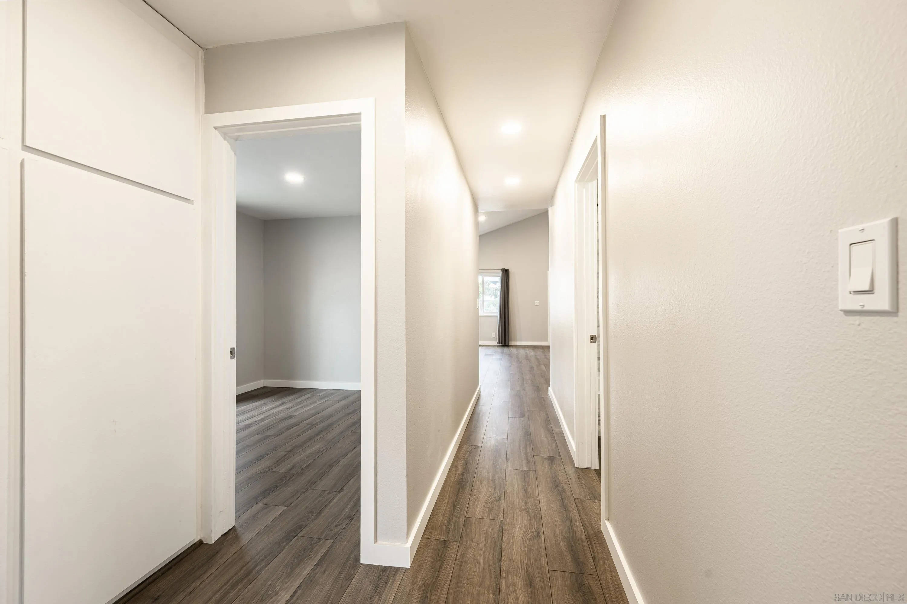 https://cdn.realtyfeed.com/cdn/127/260007742/56edf9332b6b74050d83c6d6dc55d5b5.webp