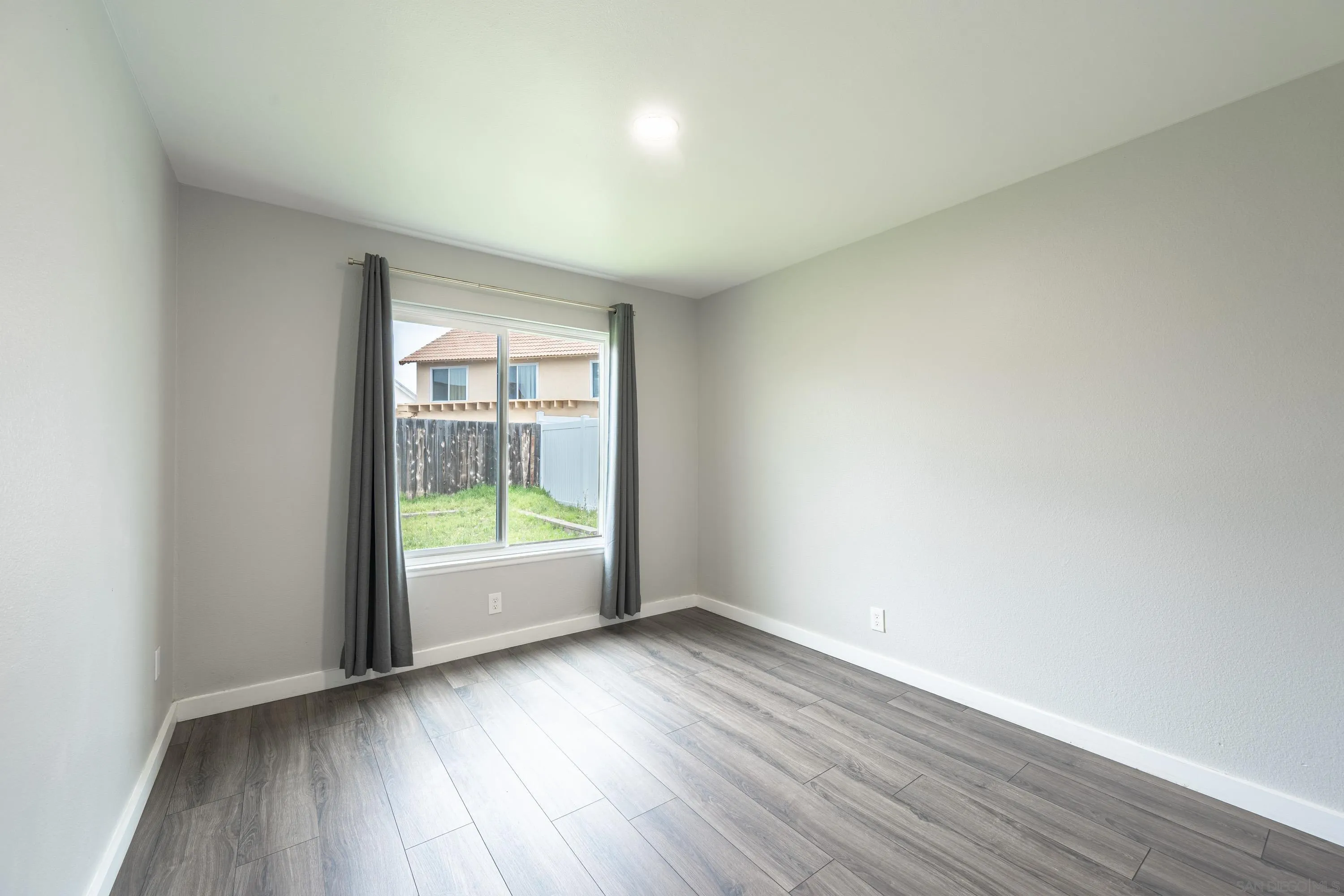 https://cdn.realtyfeed.com/cdn/127/260007742/9b39ffd39224200e9ffb5d681b170e77.webp