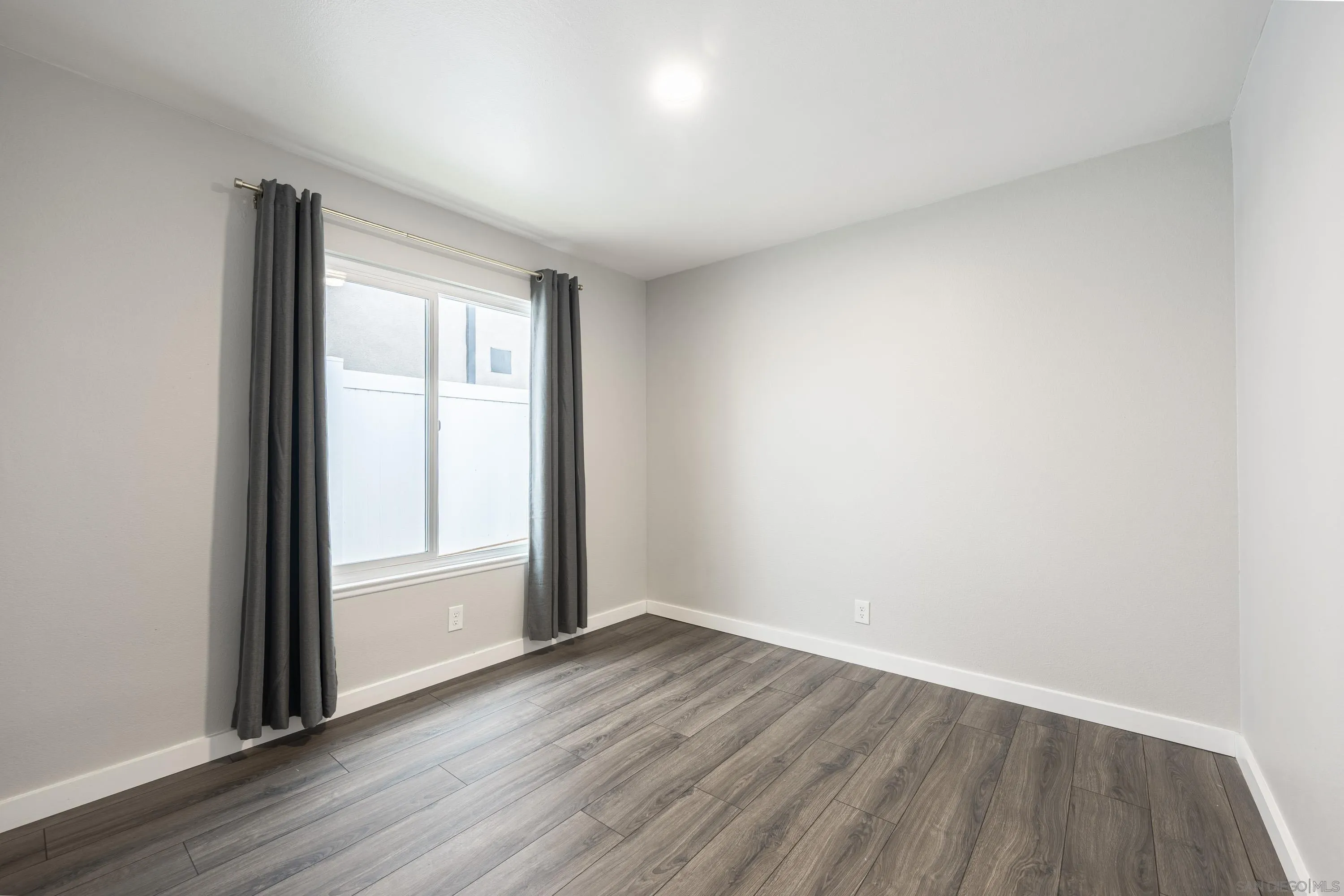 https://cdn.realtyfeed.com/cdn/127/260007742/ee3a1a46fcf6a082756873af6531696a.webp