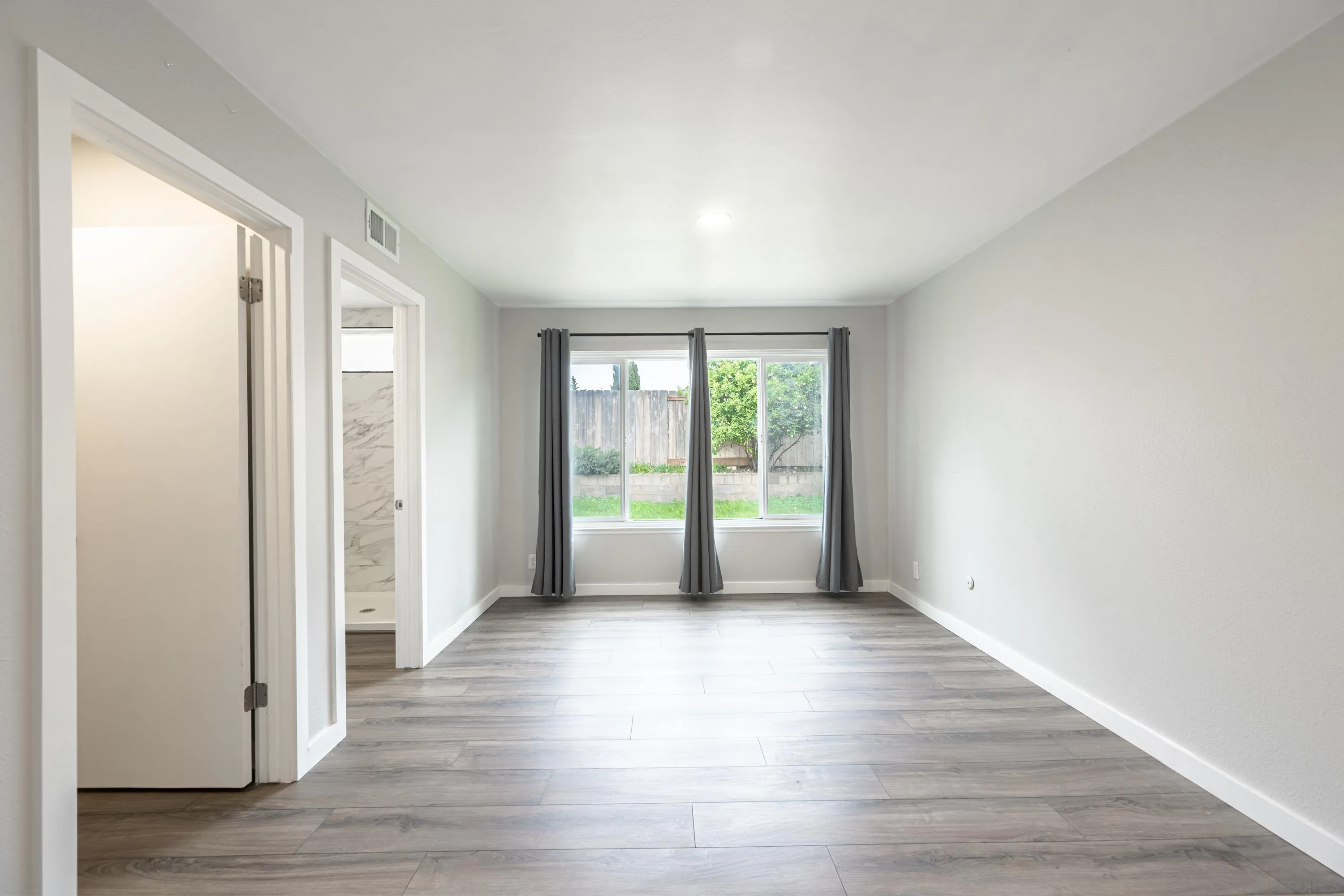 https://cdn.realtyfeed.com/cdn/127/260007742/f365b5ddb42f64643aa12c620a1c68bc.webp