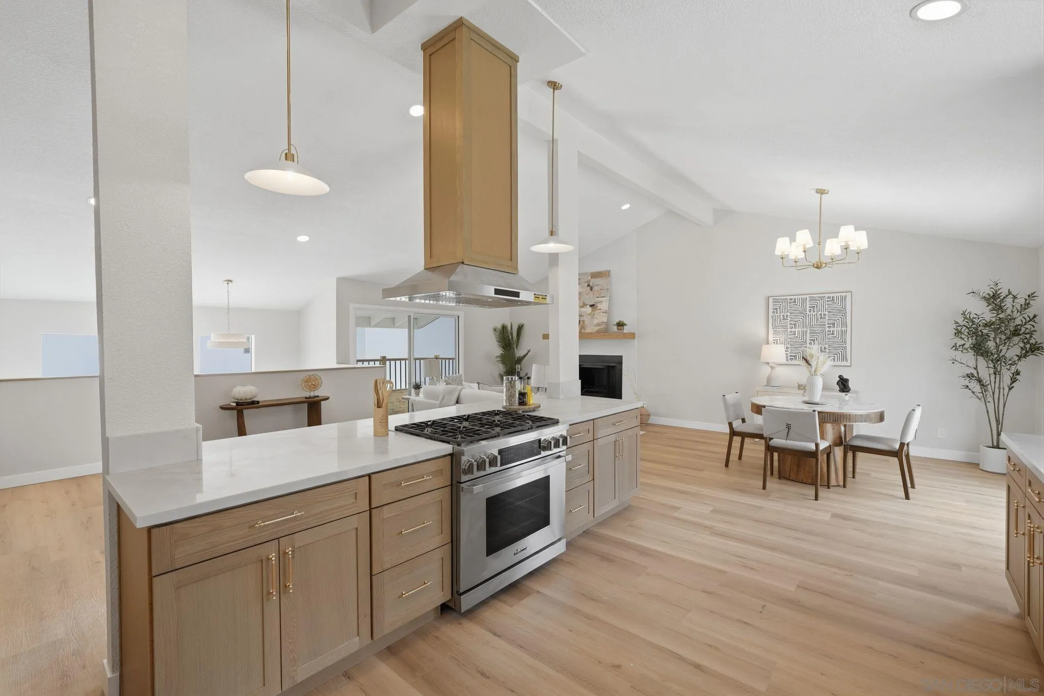 https://cdn.realtyfeed.com/cdn/127/260007747/b0563cc2459fb0865b0c0fc9ac3a0b1a.webp