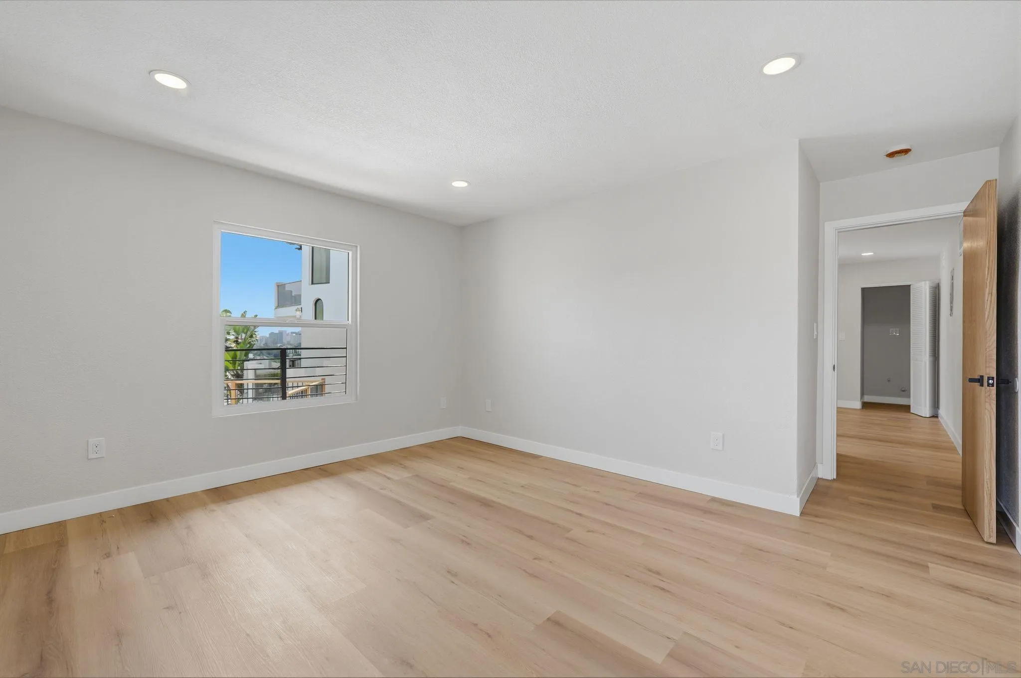 https://cdn.realtyfeed.com/cdn/127/260007747/b4596ac188e182951f38ac40b8406605.webp