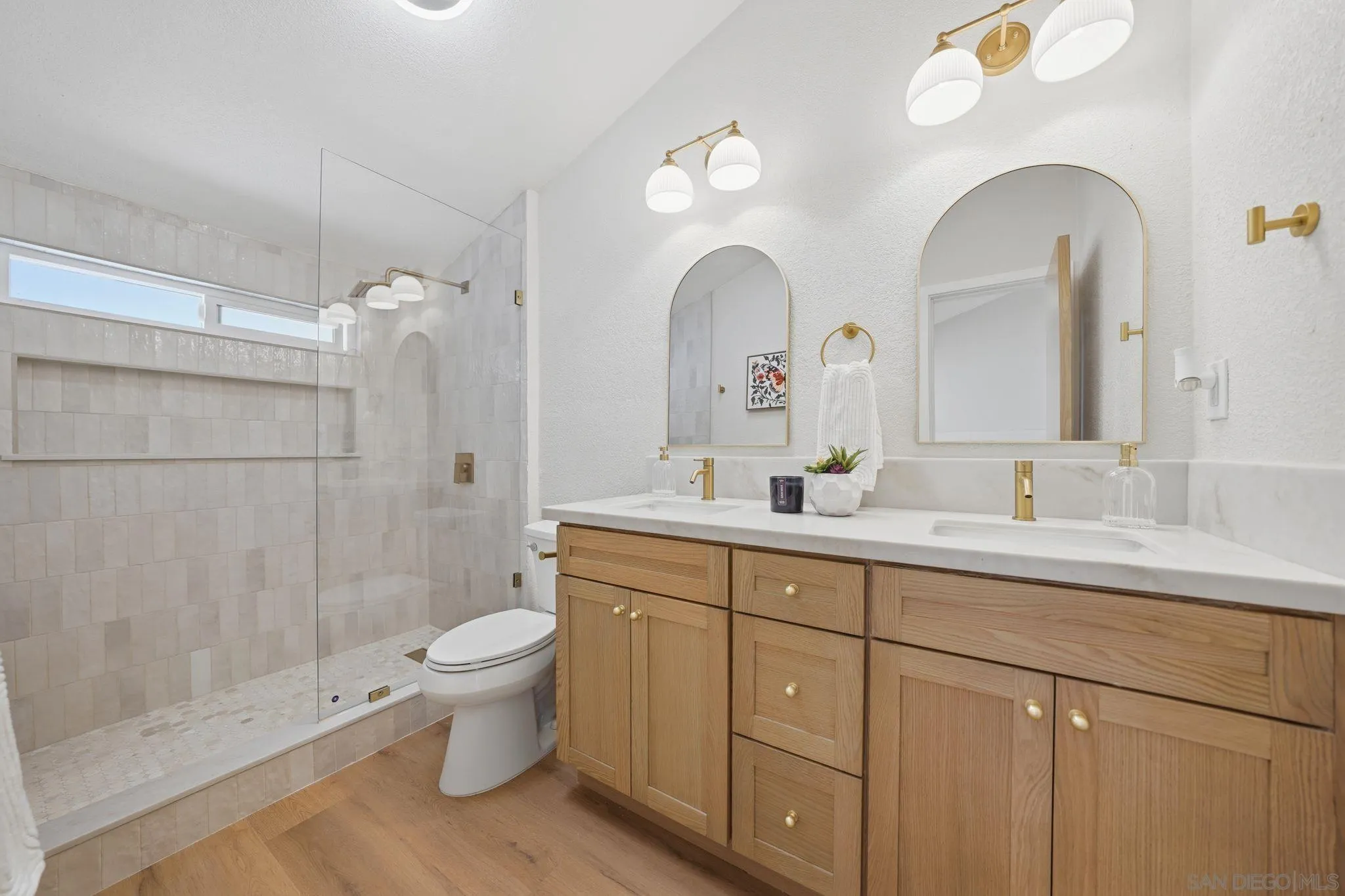 https://cdn.realtyfeed.com/cdn/127/260007747/f06b1cd2a9b7b687f8576b28156e9a29.webp