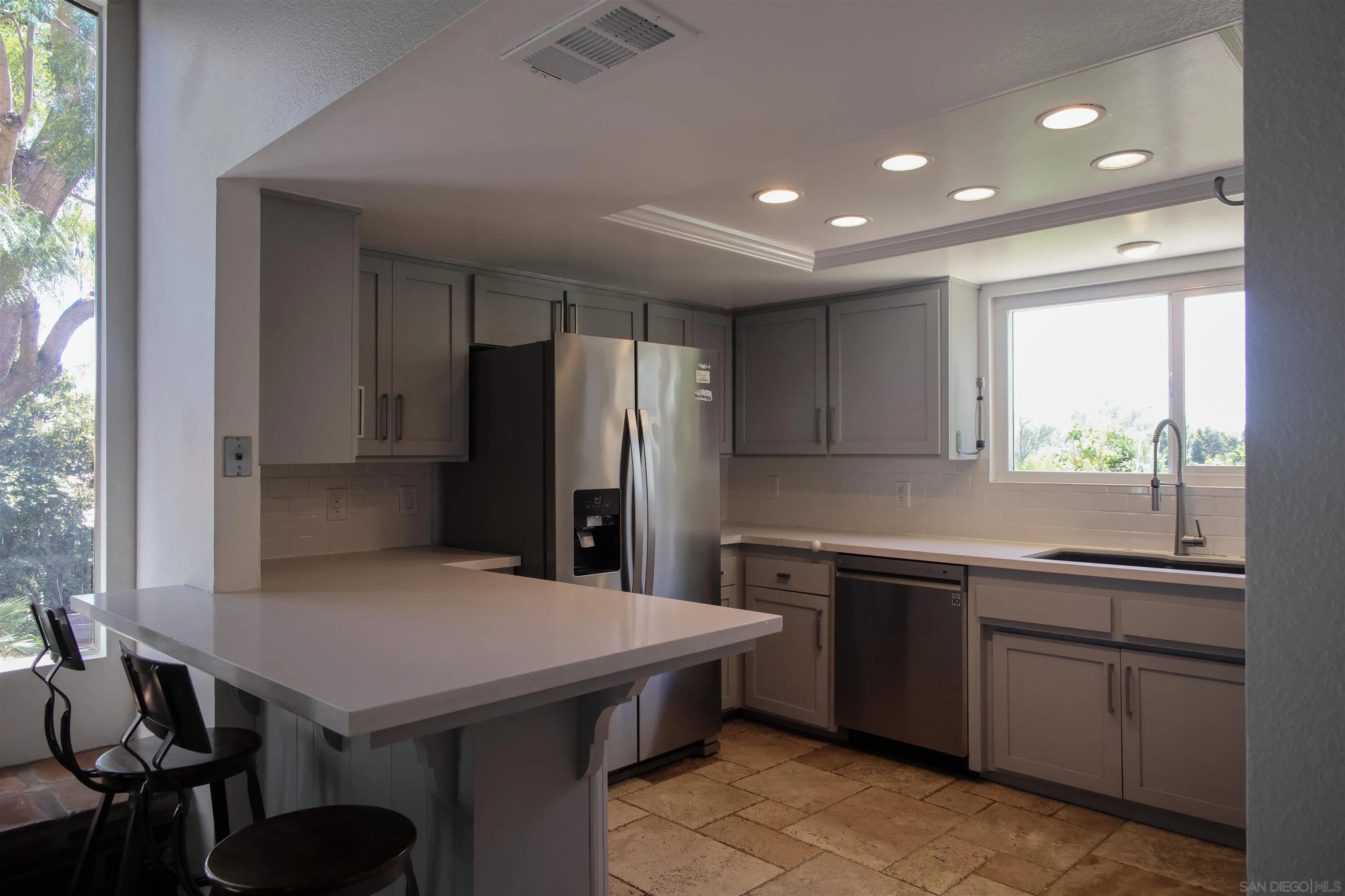 https://cdn.realtyfeed.com/cdn/127/260007749/857827b87abd0e1943c5272a9d050aba.webp