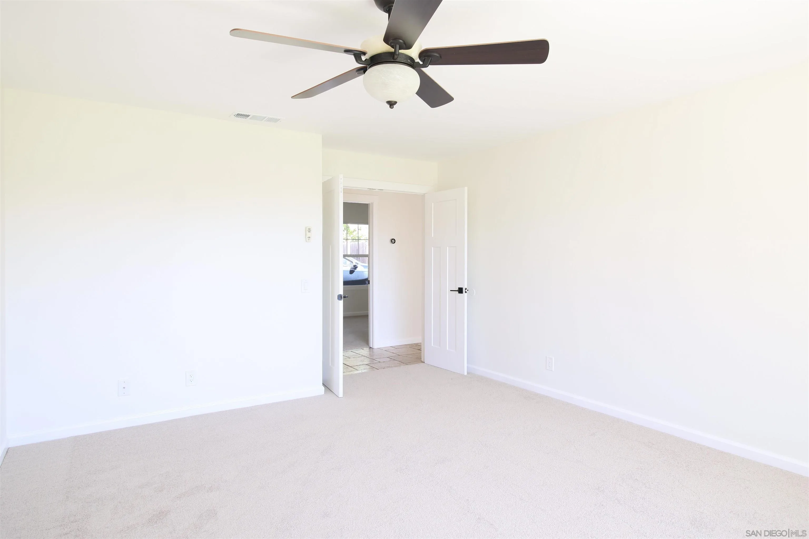 https://cdn.realtyfeed.com/cdn/127/260007749/9b673934d0905238242dad65709f08ba.webp