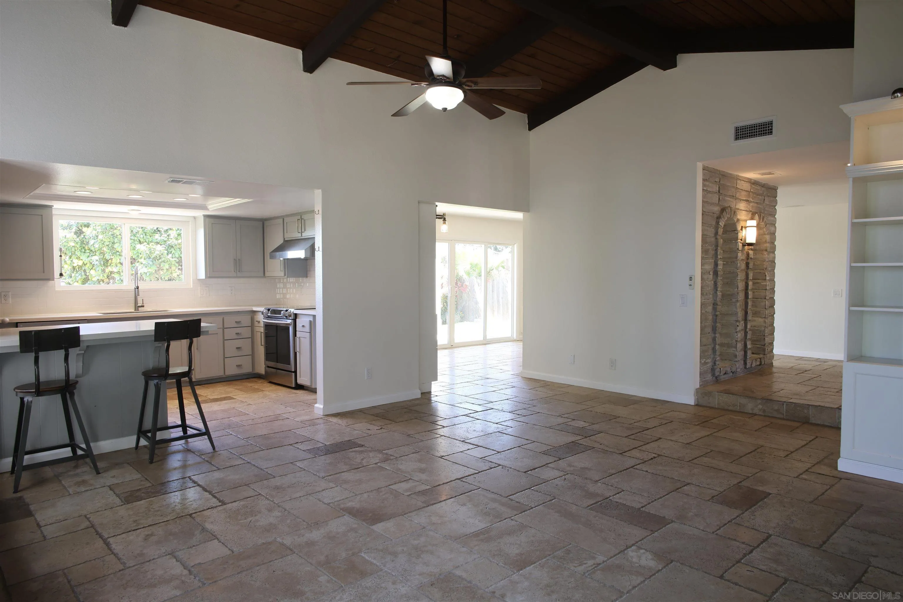 https://cdn.realtyfeed.com/cdn/127/260007749/c93c43477c5cf6565f67a09e5b5b5720.webp