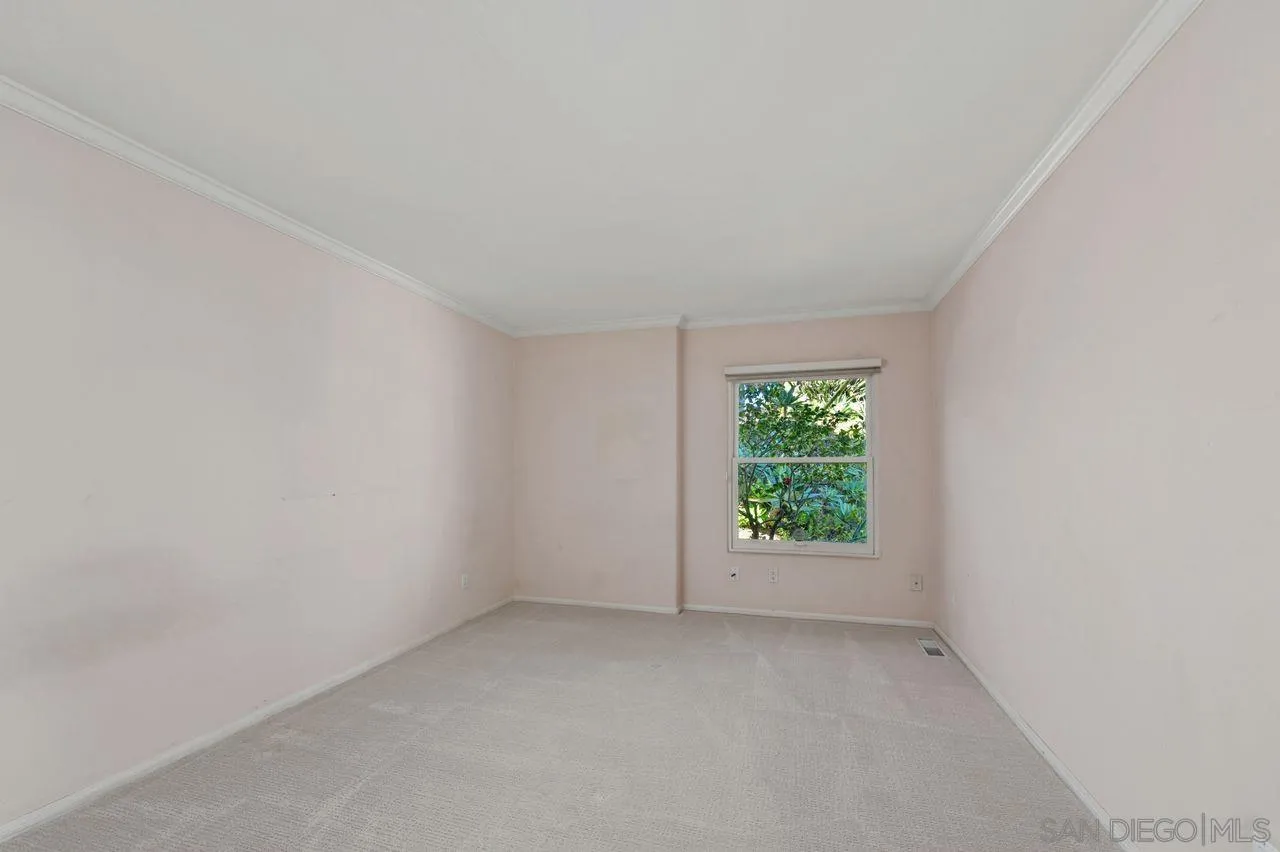 595 Rosecrans Street, San Diego, CA, 92106