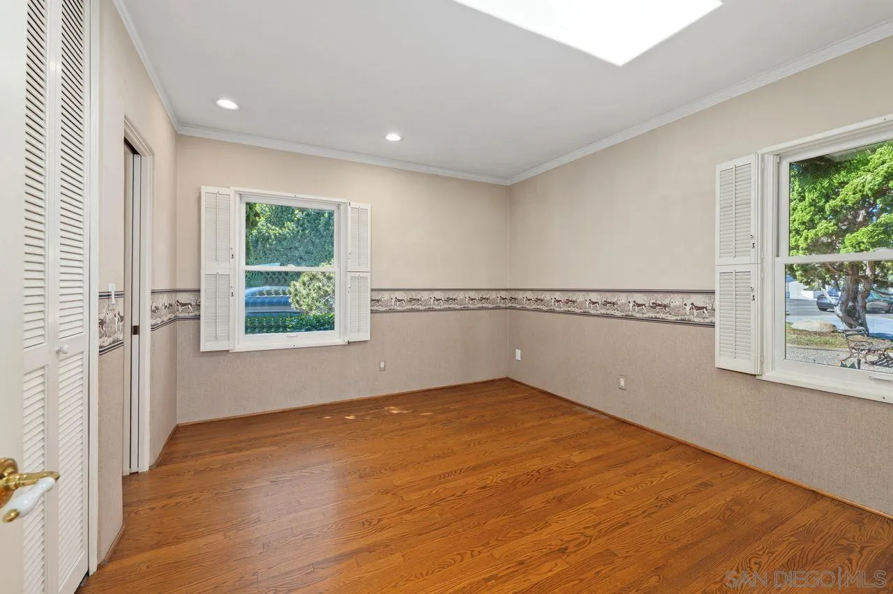 595 Rosecrans Street, San Diego, CA, 92106