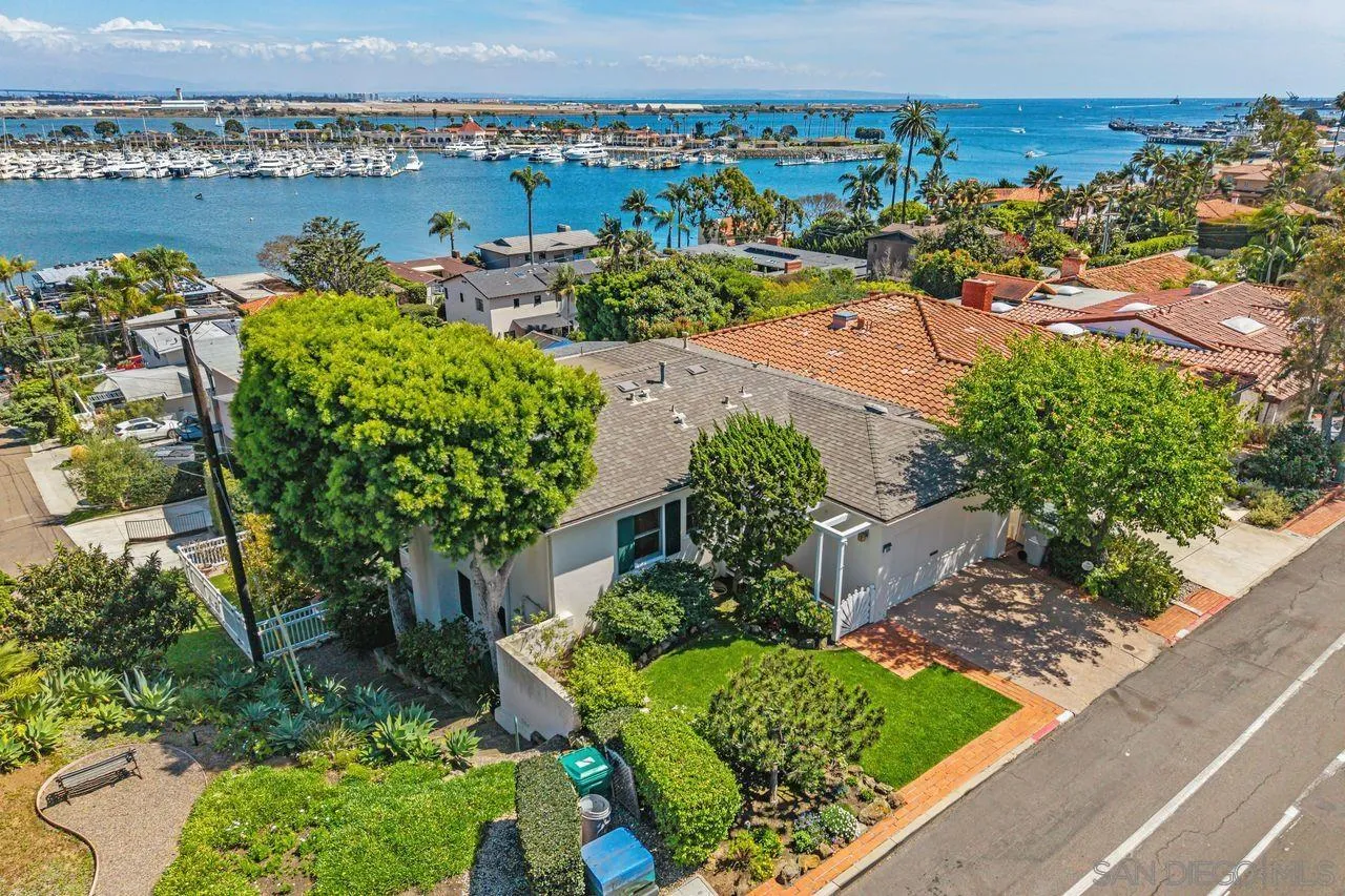 595 Rosecrans Street, San Diego, CA, 92106