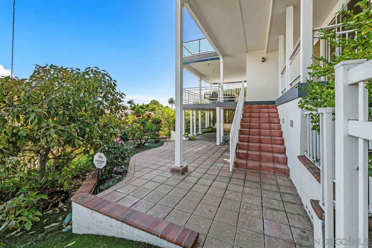 595 Rosecrans Street, San Diego, CA, 92106