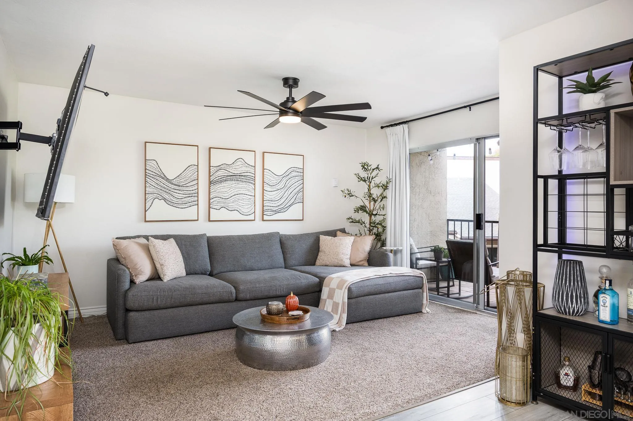 Photo #1: 260007755 Listing: Photo #1