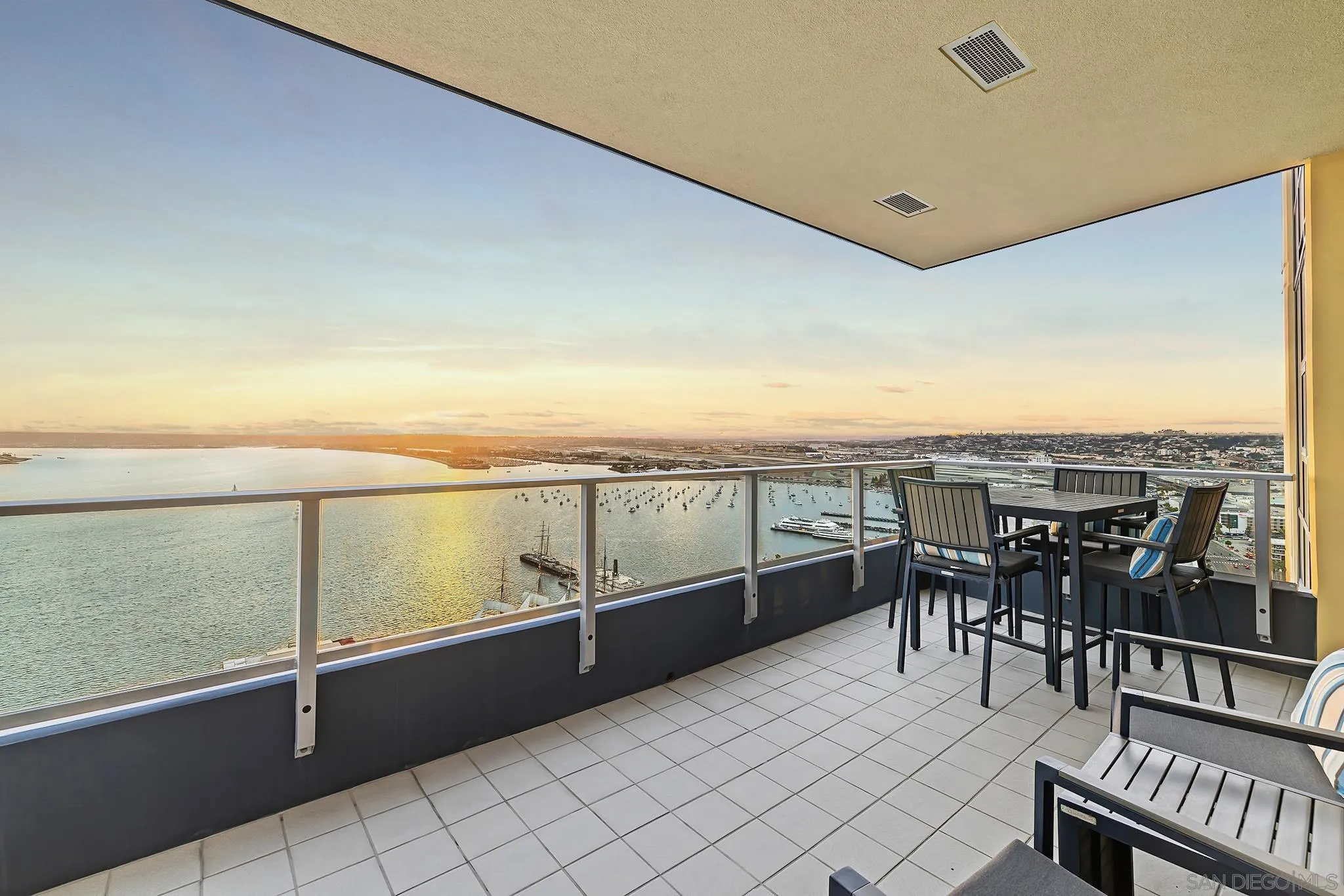 https://cdn.realtyfeed.com/cdn/127/260007756/9cd51fec829a7a297522609cf565d265.webp